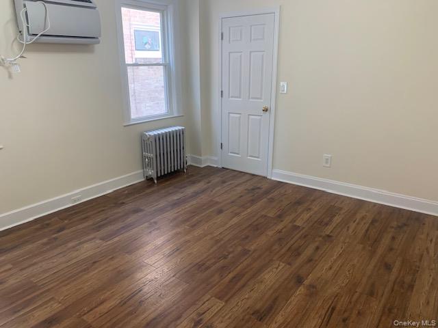 #7 photo, 19-05 147 Street, Whitestone , NY 11357