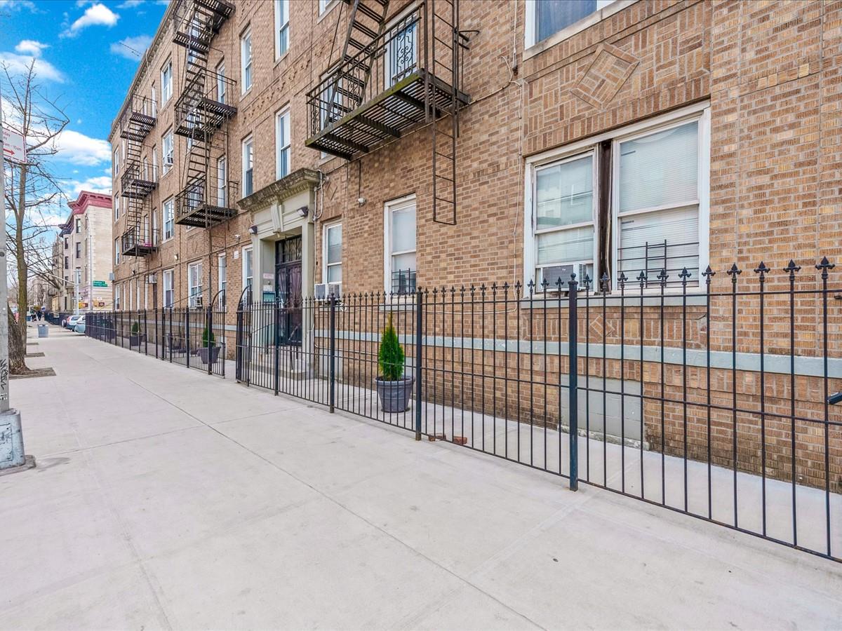 #2 photo, 1384 Pacific Street, 布鲁克林 Brooklyn , NY 11216-HDFC