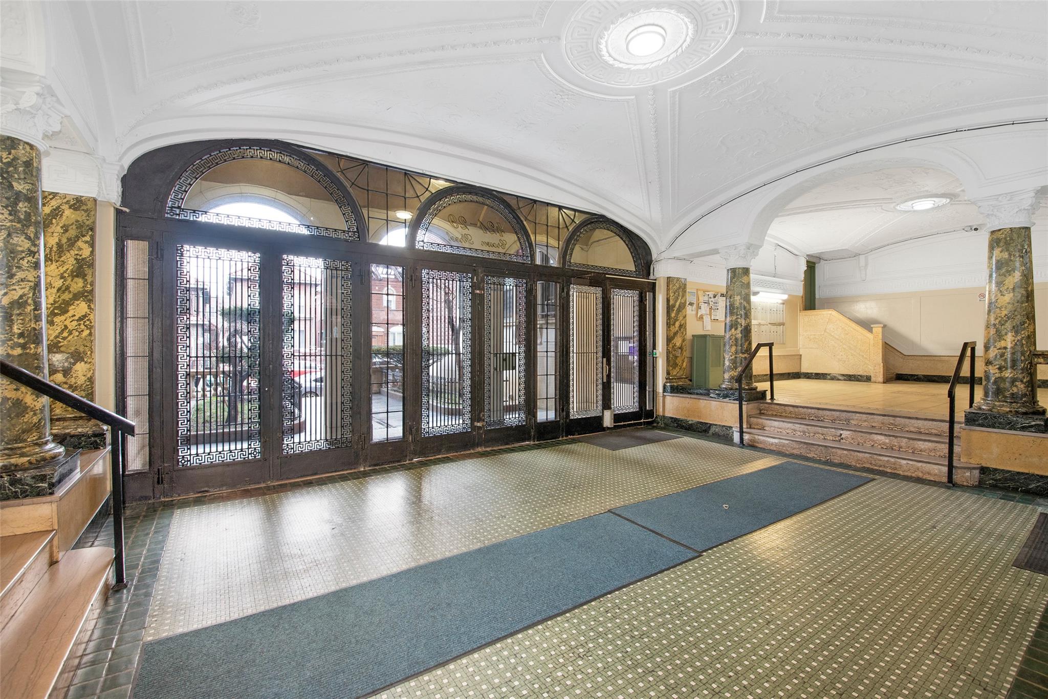 #6 photo, 421 Crown Street, 布鲁克林 Brooklyn , NY 11225