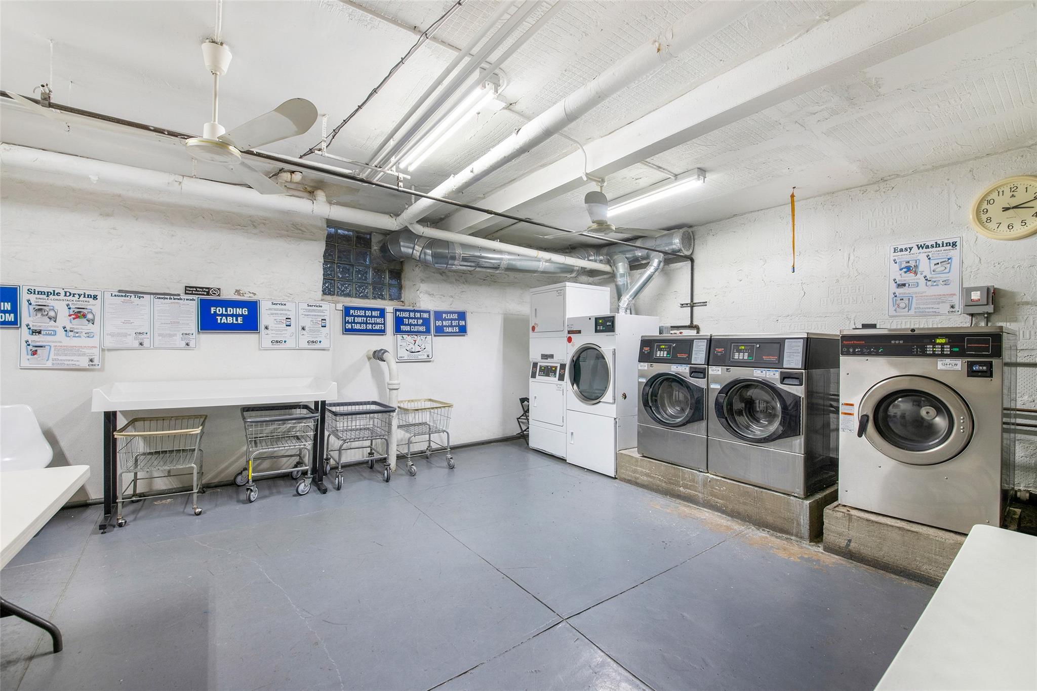 #7 photo, 421 Crown Street, 布鲁克林 Brooklyn , NY 11225