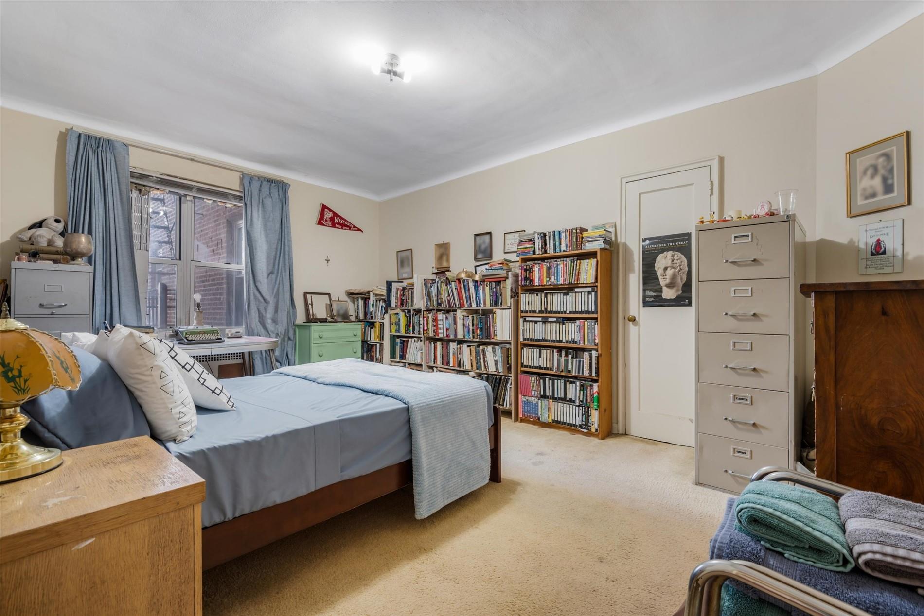 #12 photo, 34-41 85th Street, クイーンズ区 Jackson Heights , NY 11372