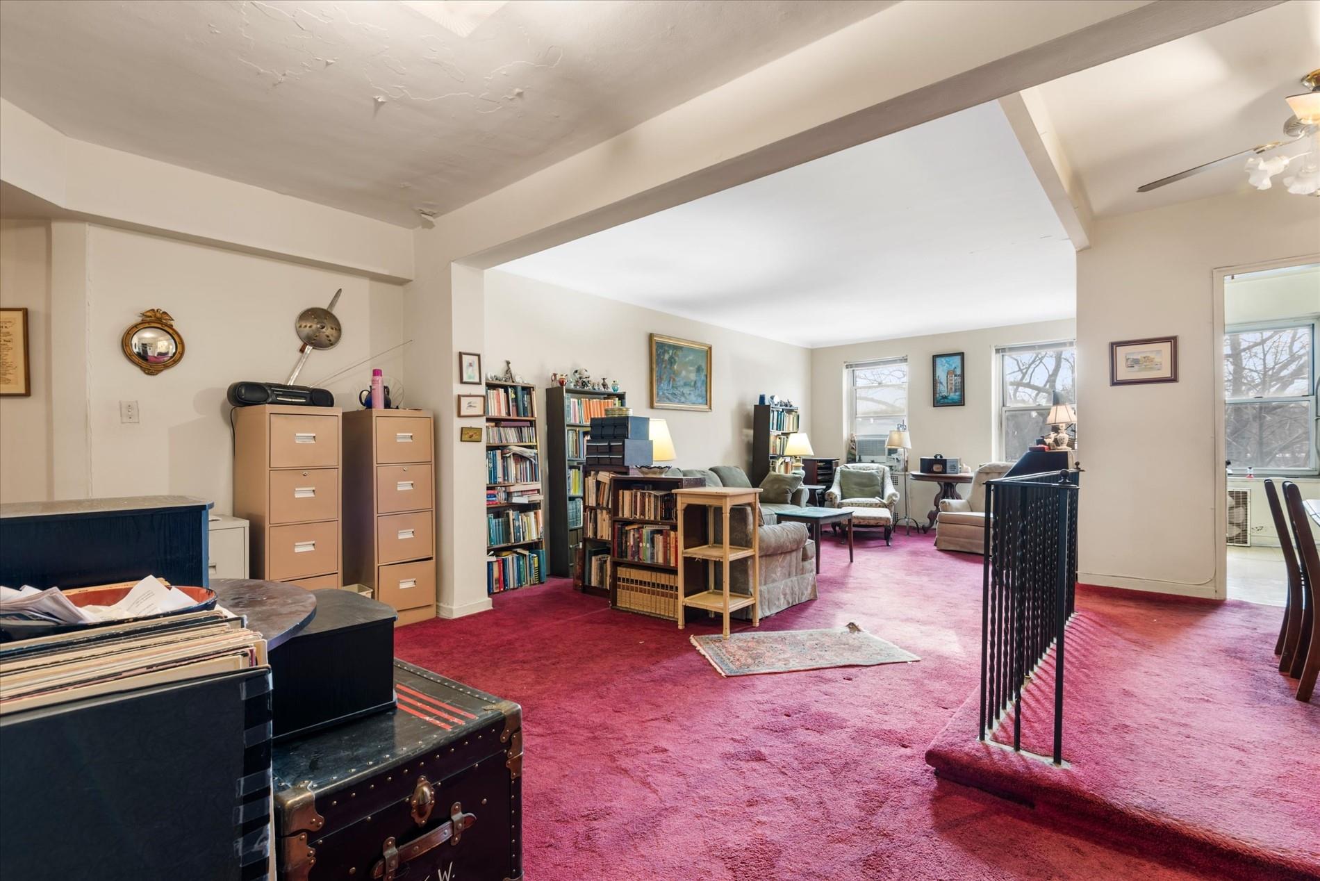 #5 photo, 34-41 85th Street, クイーンズ区 Jackson Heights , NY 11372