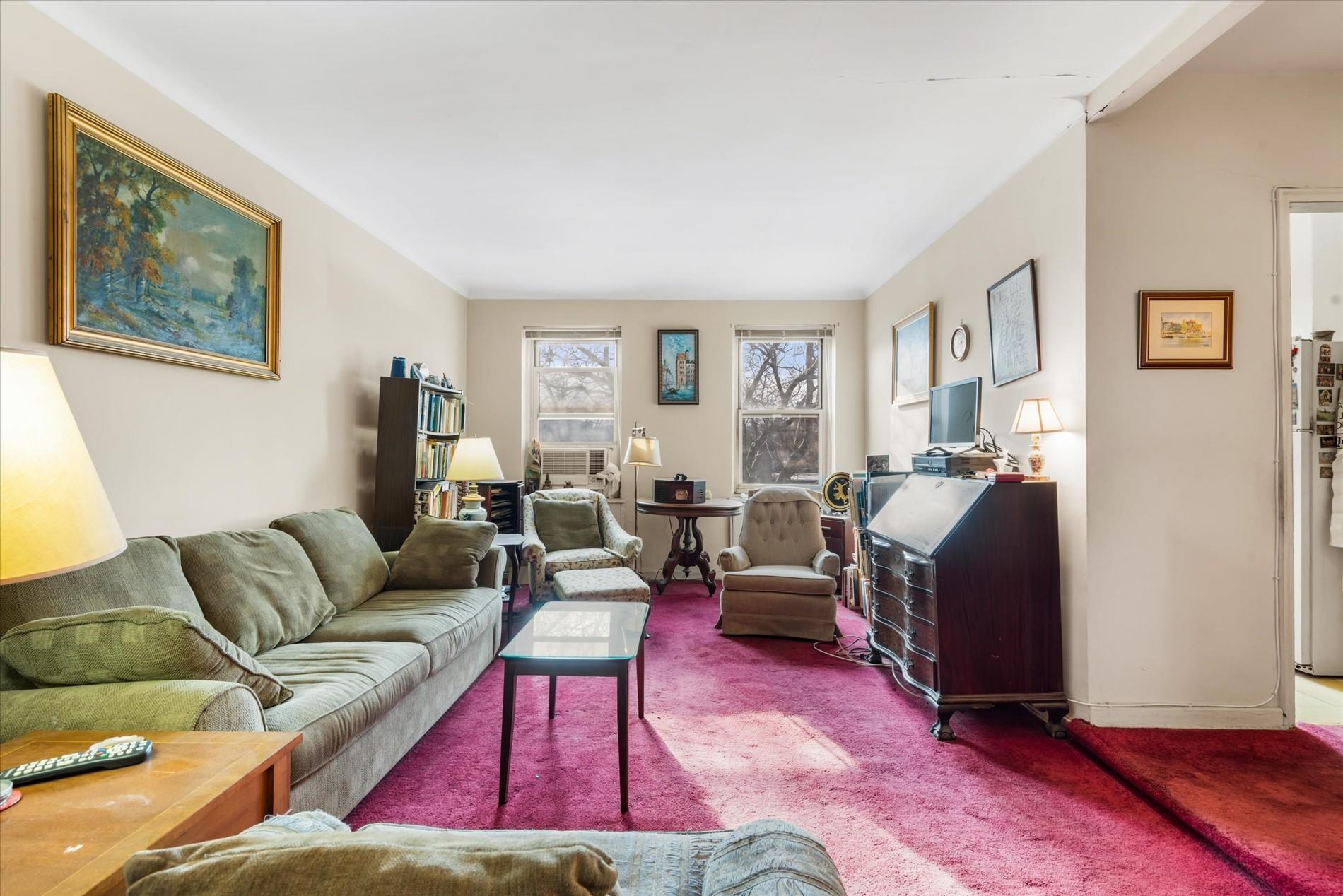 #9 photo, 34-41 85th Street, クイーンズ区 Jackson Heights , NY 11372