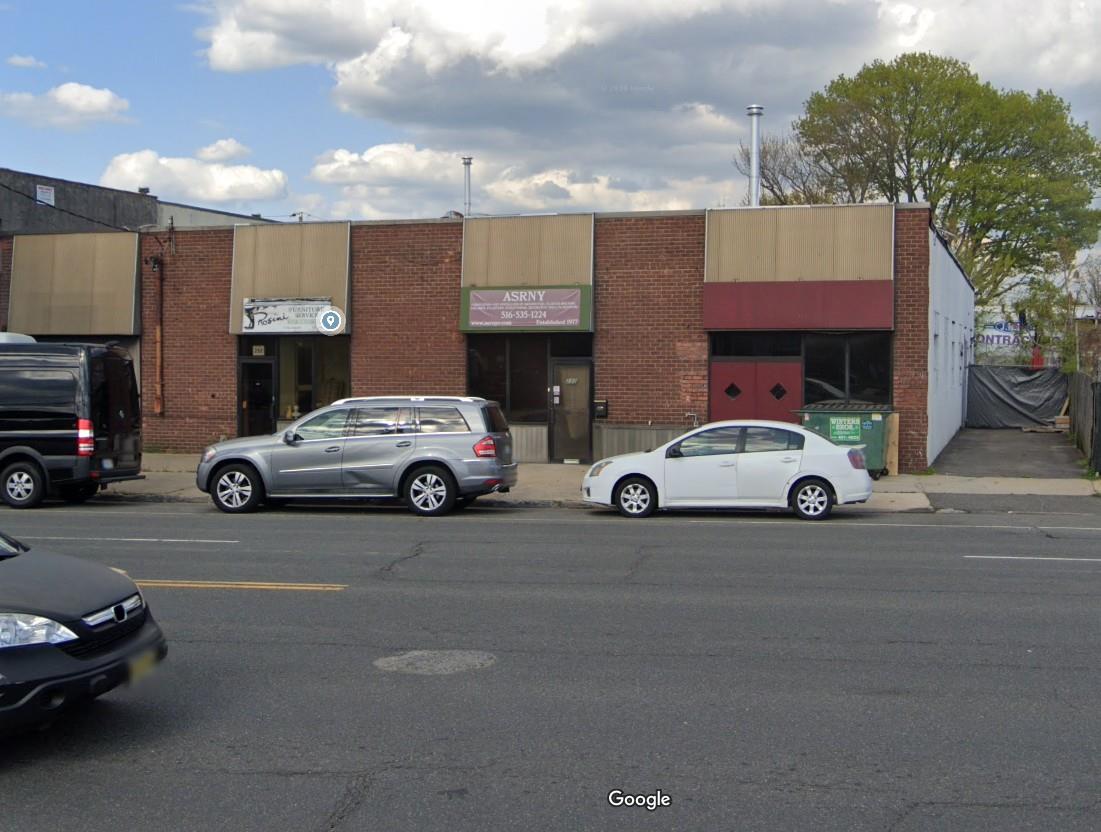 #4 photo, 230-232 Herricks Road, ナッソー郡 Mineola , NY 11501