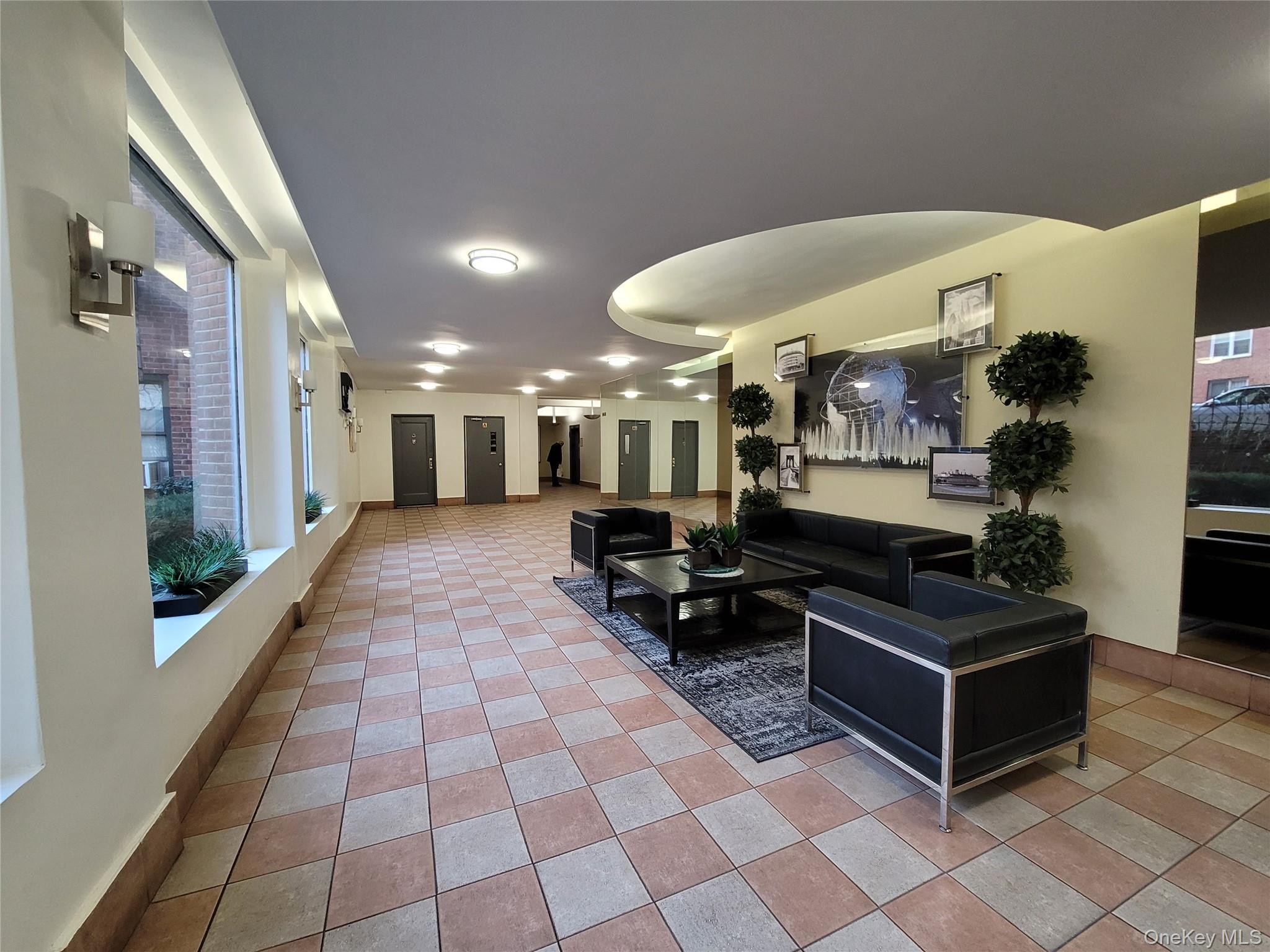 #8 photo, 103-25 68th Avenue, クイーンズ区 Forest Hills , NY 11375