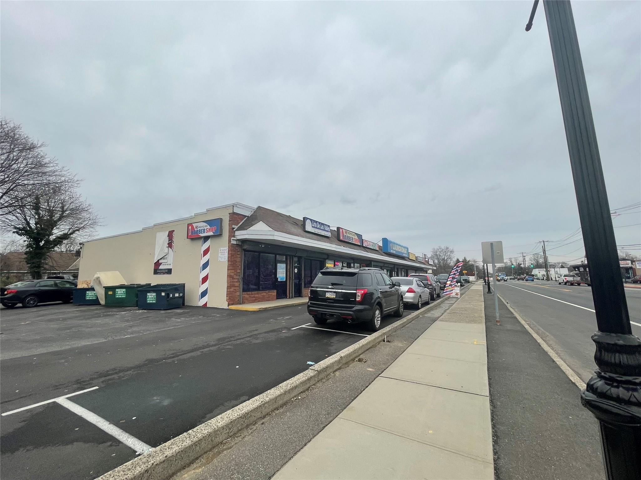 #6 photo, 908 Straight Path, サフォーク郡 West Babylon , NY 11704