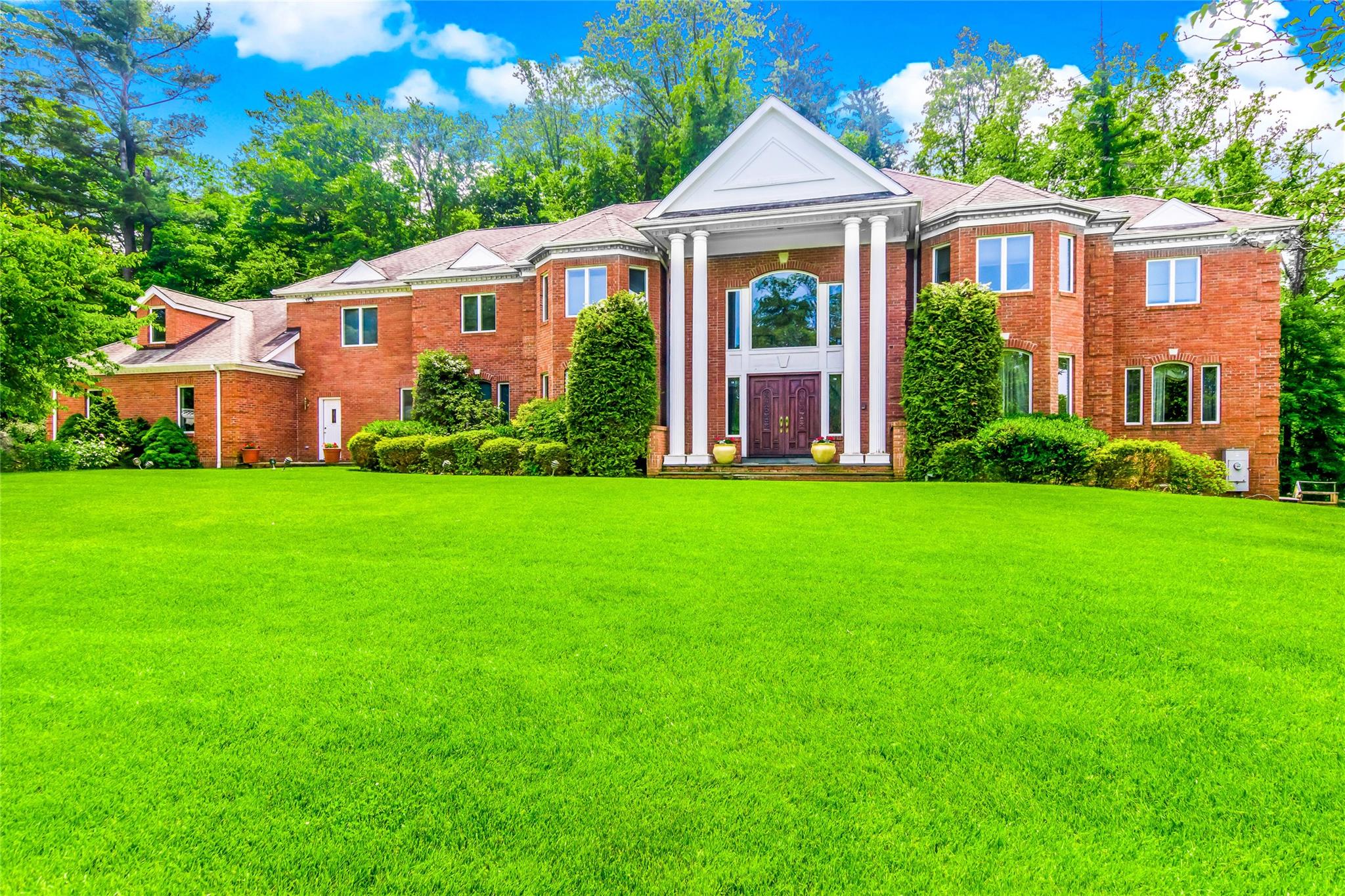 #2 photo, 3 Vandalay Court, Scarsdale , NY 10583