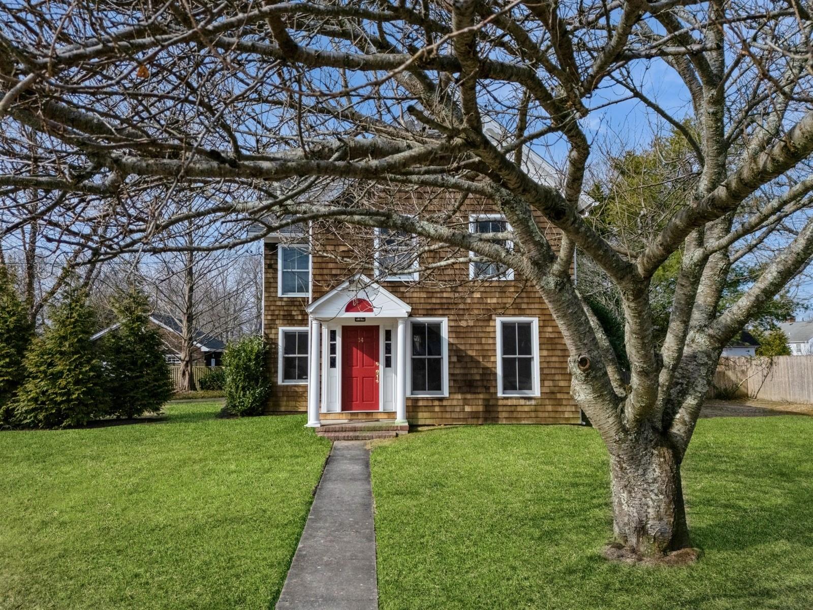 #1 photo, 14 Atlantic Avenue, East Moriches , NY 11940