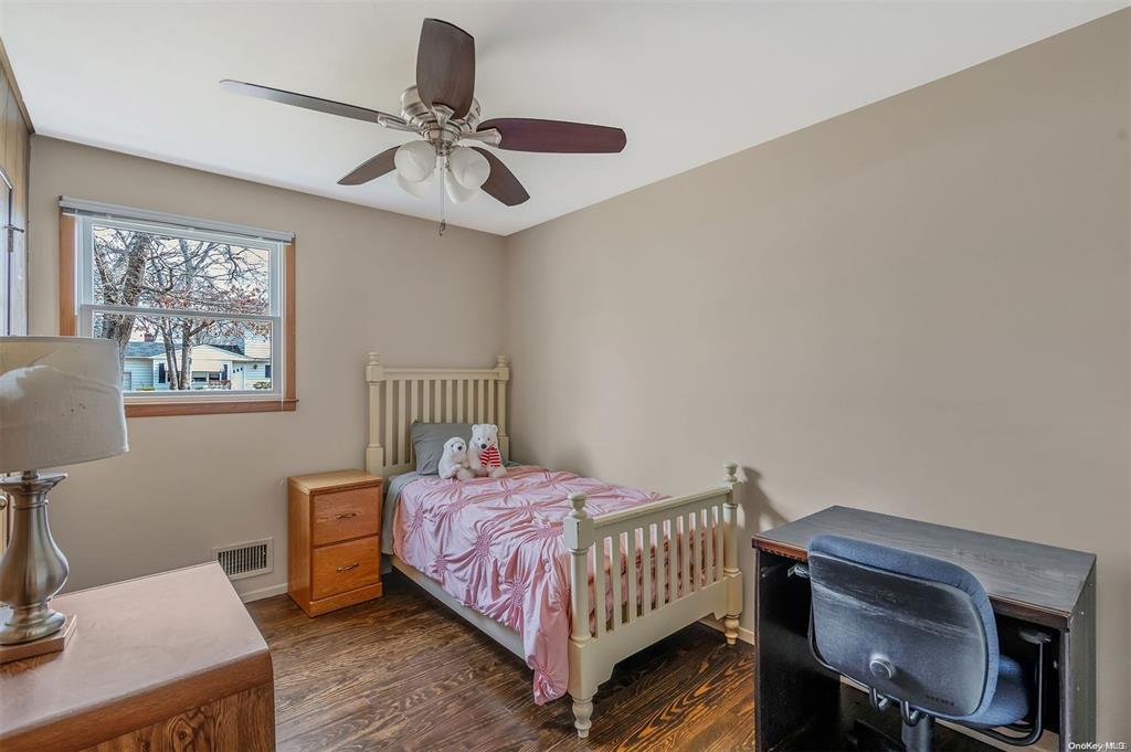 #10 photo, 168 W Tiana Road, サフォーク郡 Hampton Bays , NY 11946