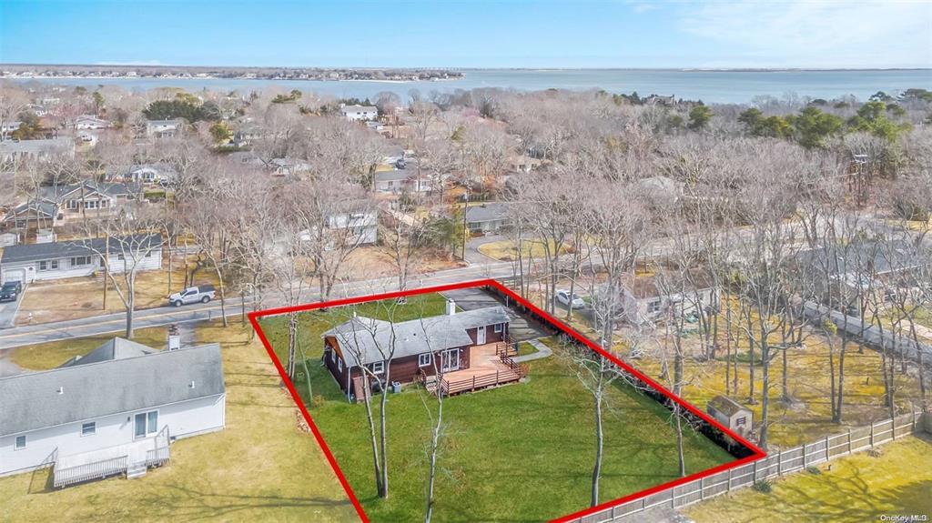 #15 photo, 168 W Tiana Road, サフォーク郡 Hampton Bays , NY 11946