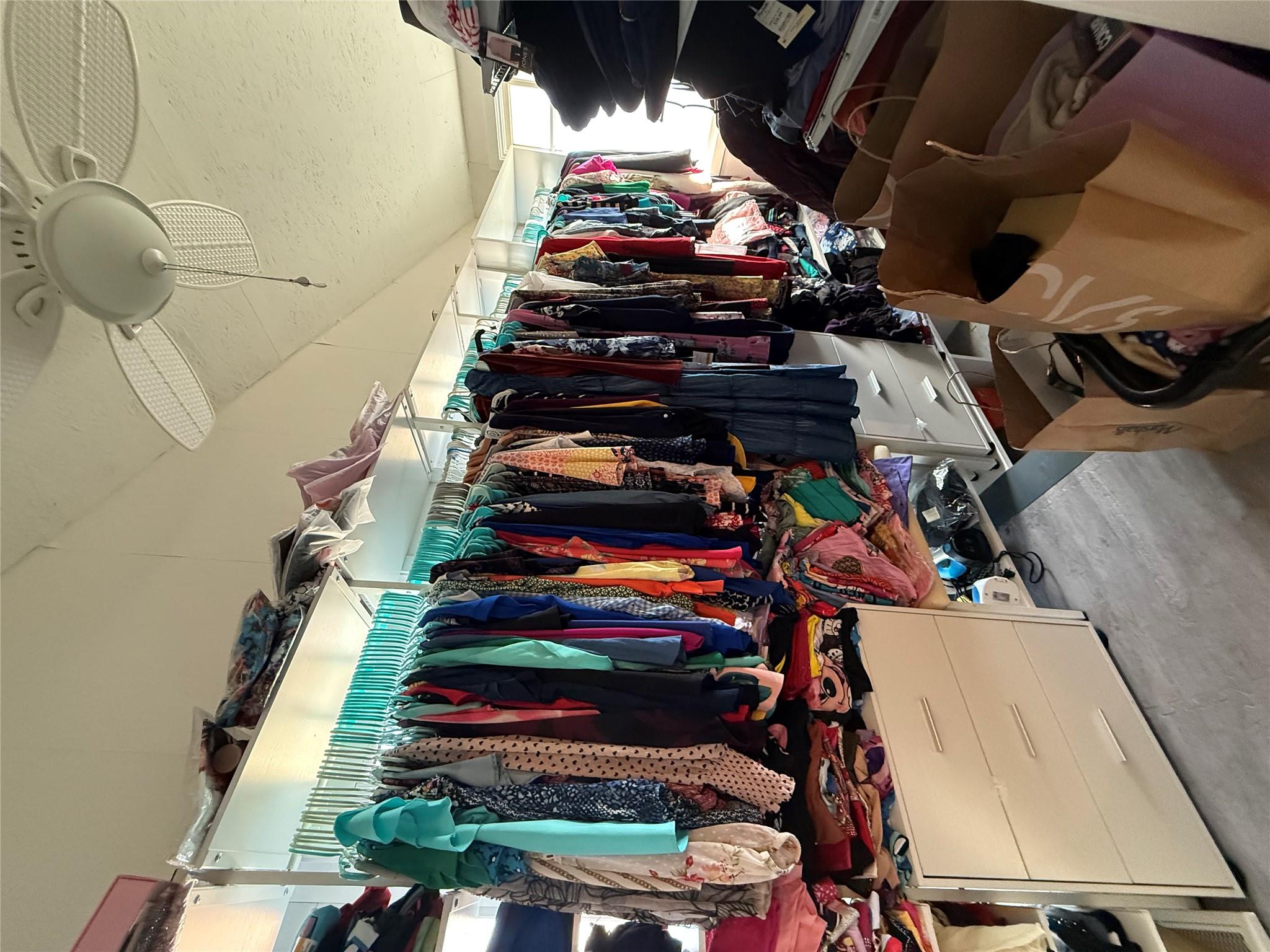 #10 photo, 17 Hampton Road, サフォーク郡 Shirley , NY 11967