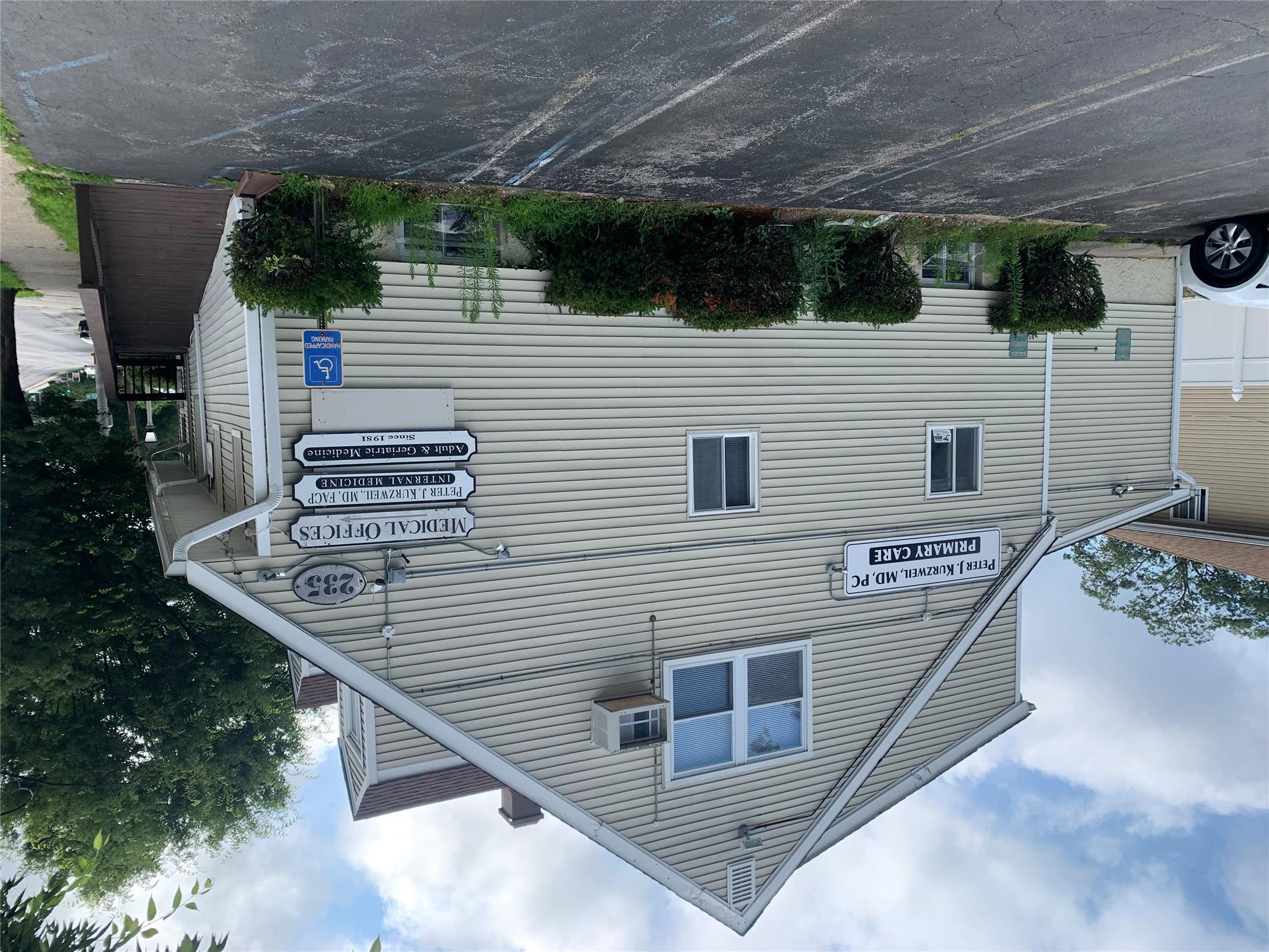 #16 photo, 235 Forest Avenue, Glen Cove , NY 11542