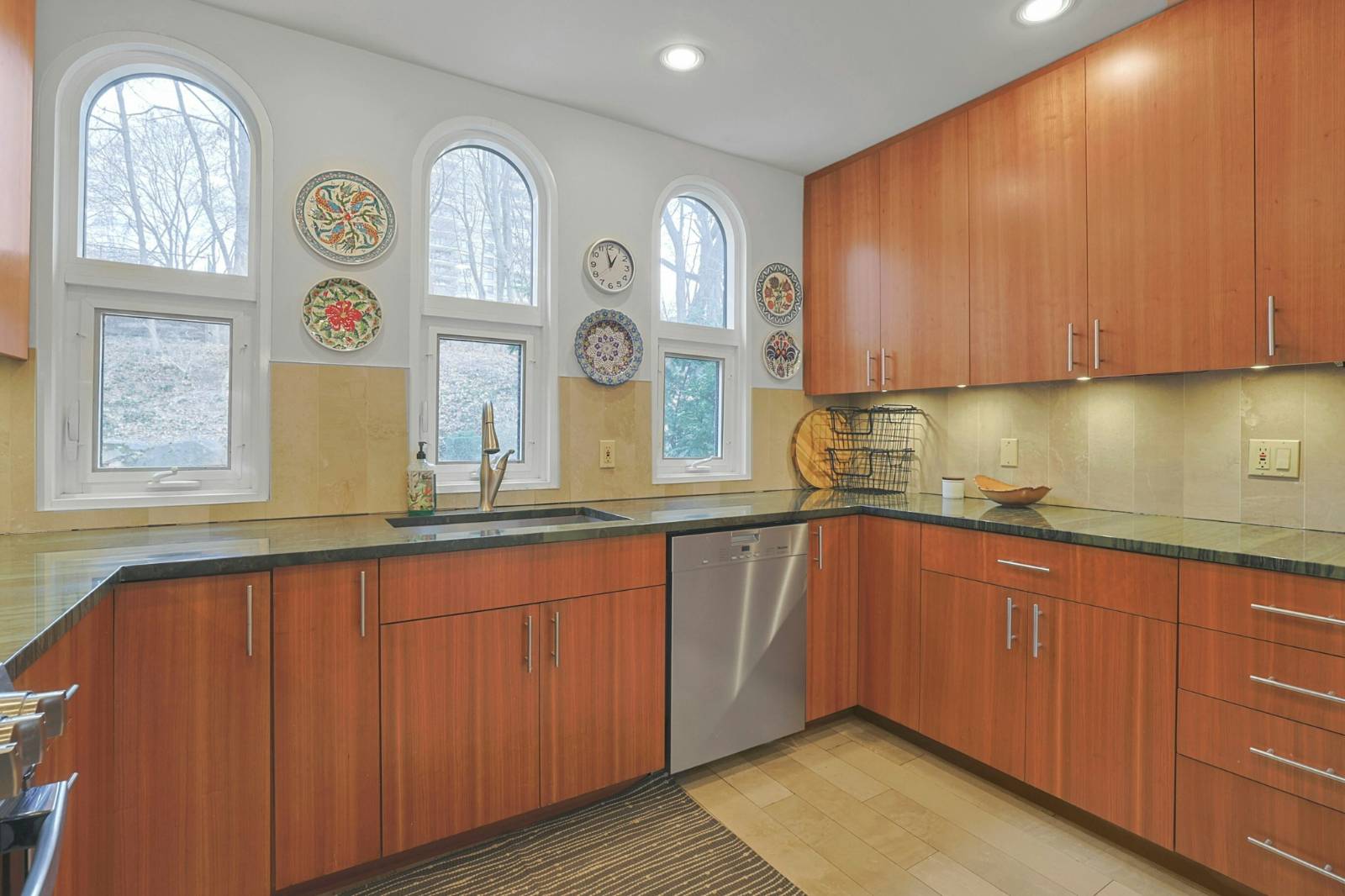 #13 photo, 4421 Douglas Avenue, #TH1, ブロンクス区 Riverdale , NY 10471