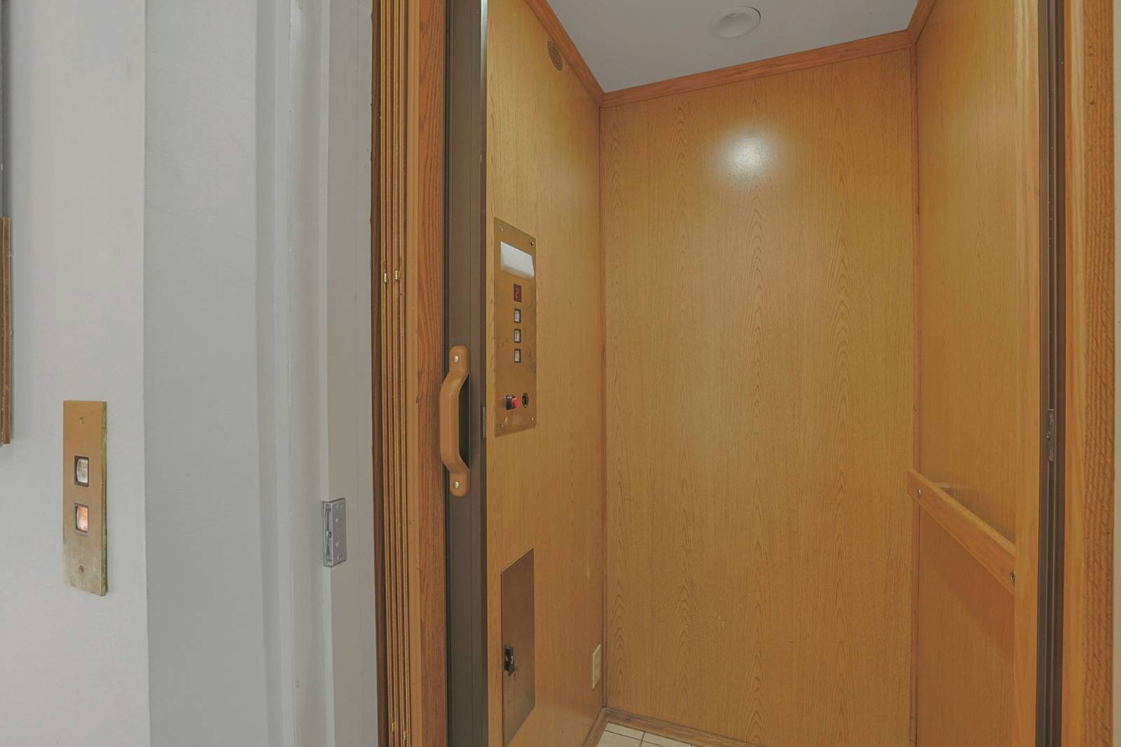 #16 photo, 4421 Douglas Avenue, #TH1, ブロンクス区 Riverdale , NY 10471