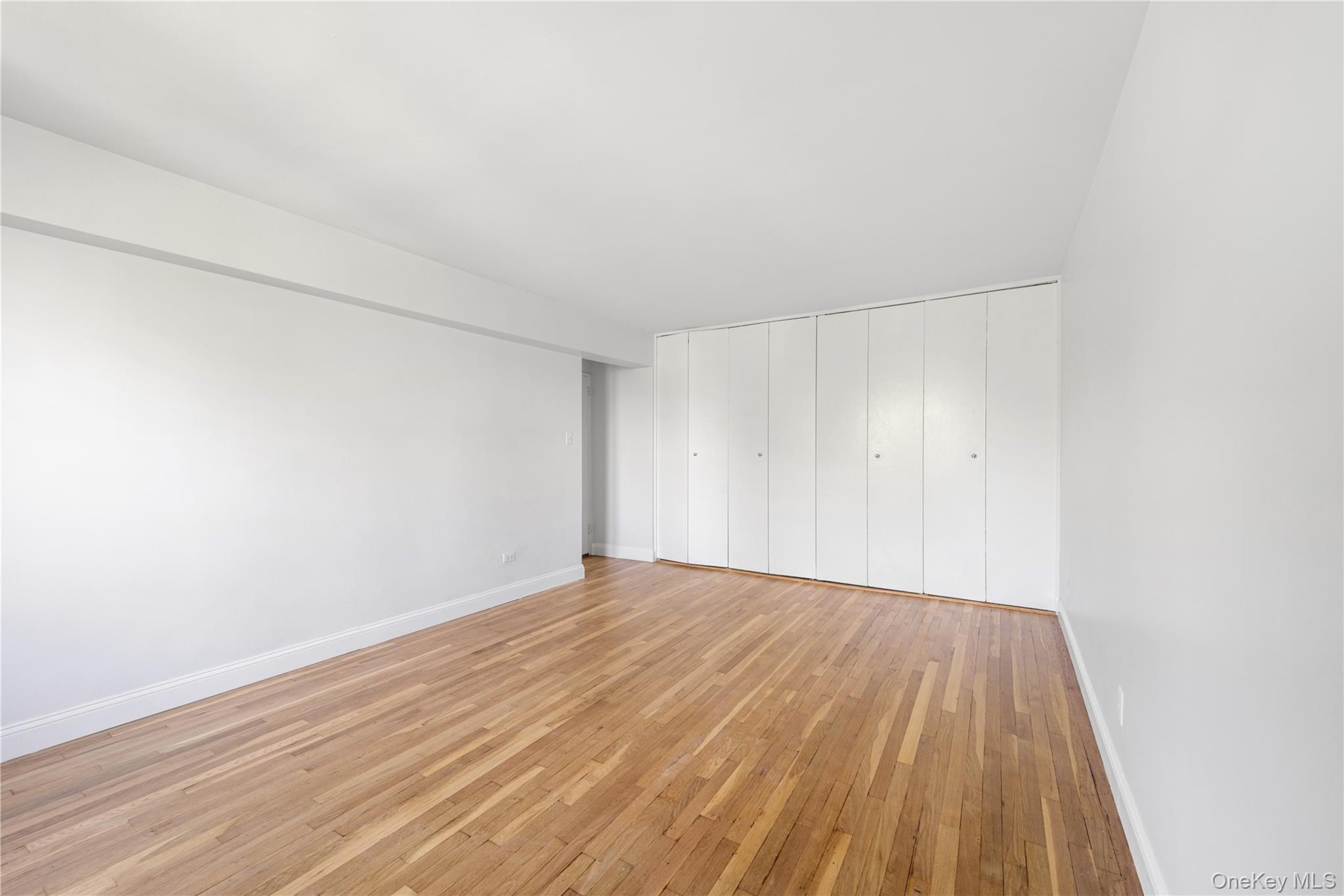 #12 photo, 18-35 Corporal Kennedy Street, クイーンズ区 Bayside , NY 11360