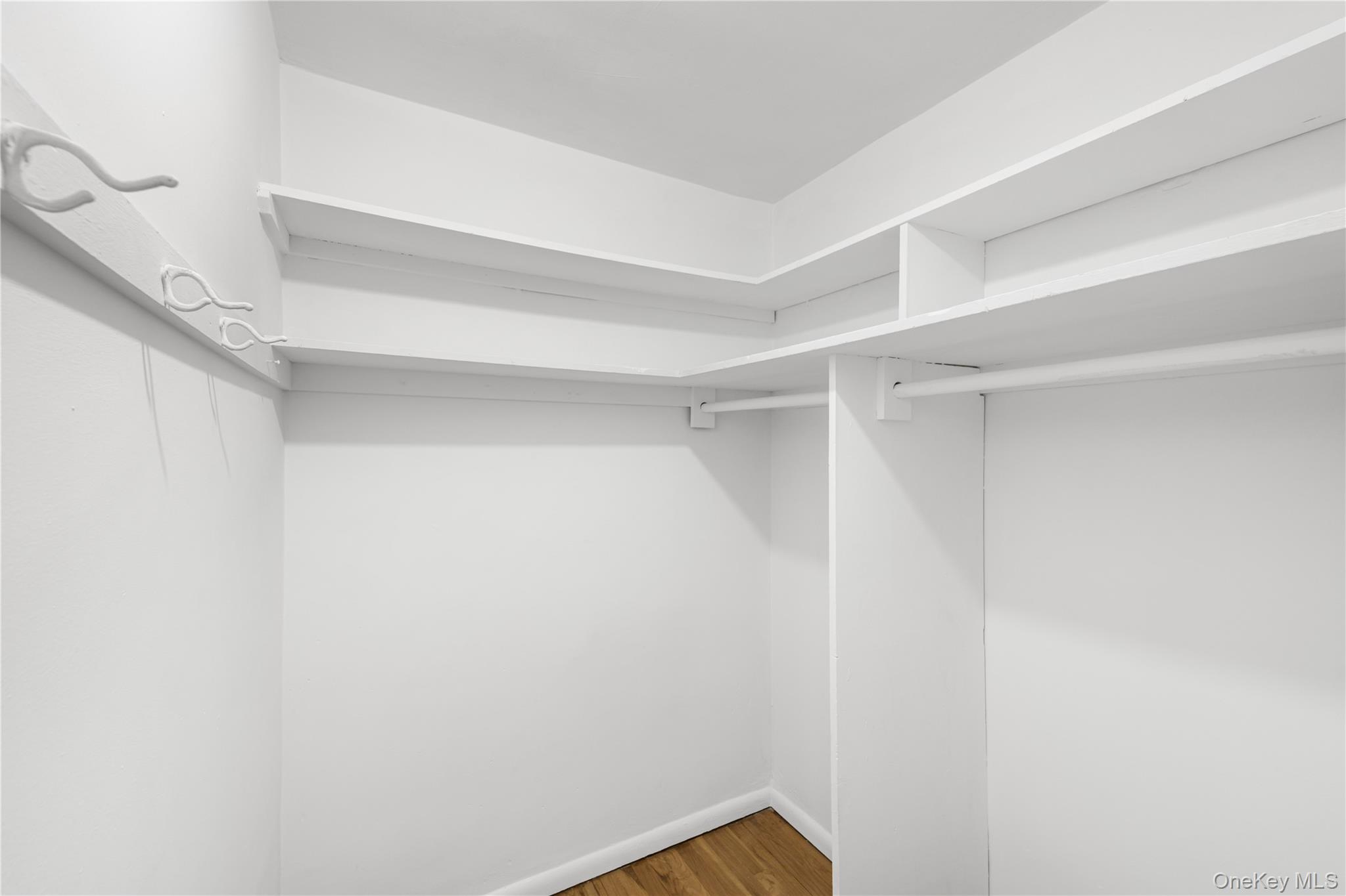 #13 photo, 18-35 Corporal Kennedy Street, クイーンズ区 Bayside , NY 11360