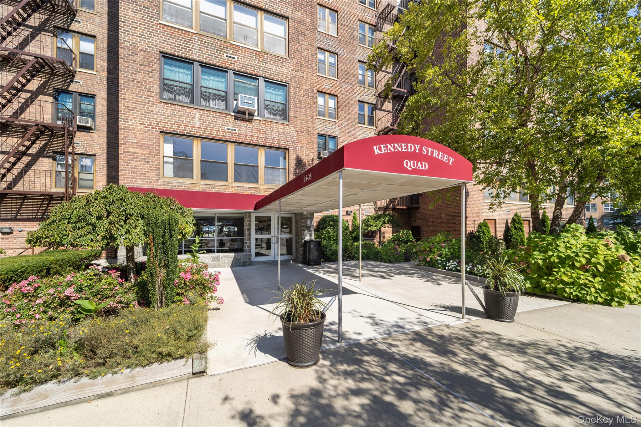 #18 photo, 18-35 Corporal Kennedy Street, クイーンズ区 Bayside , NY 11360