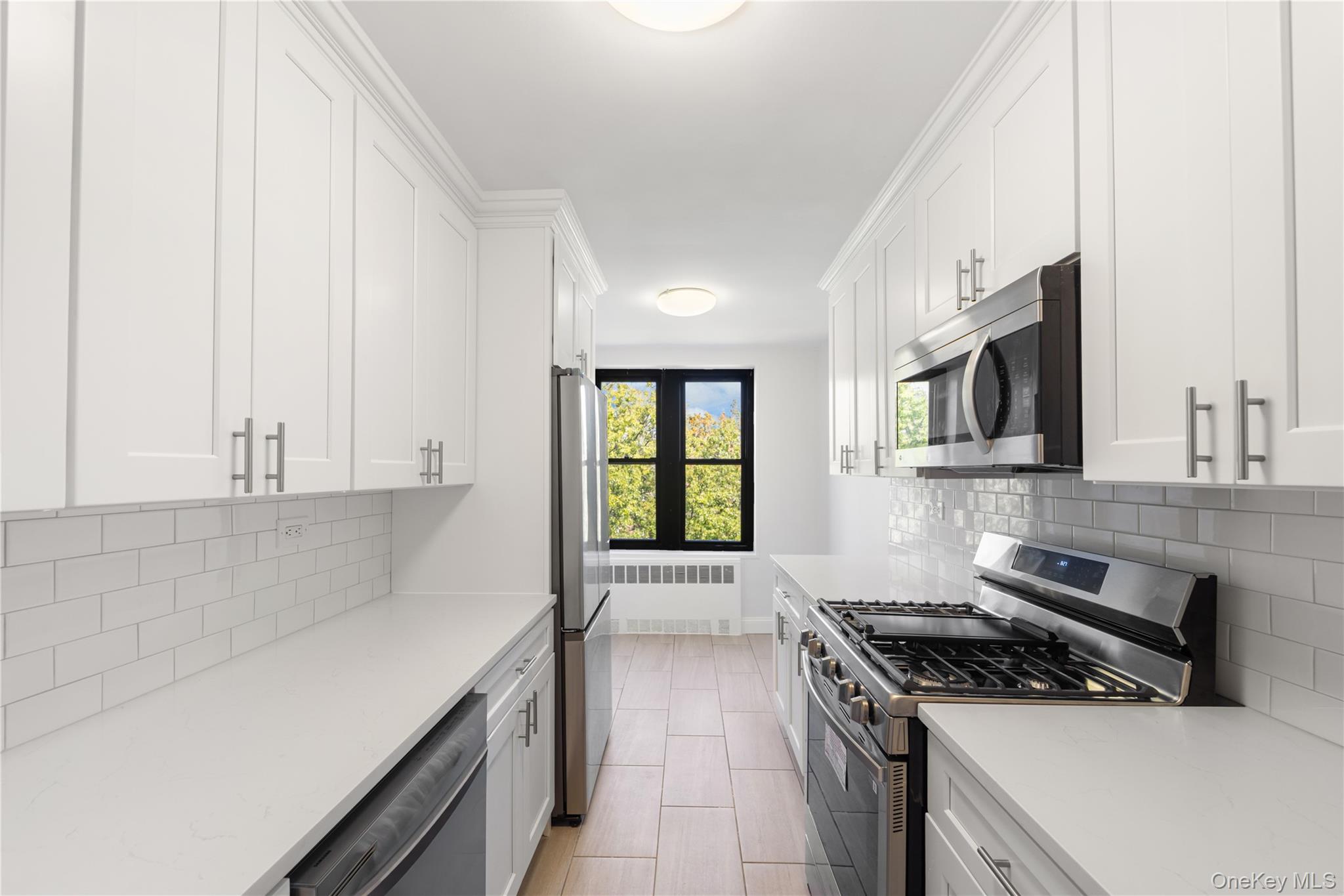 #4 photo, 18-35 Corporal Kennedy Street, クイーンズ区 Bayside , NY 11360