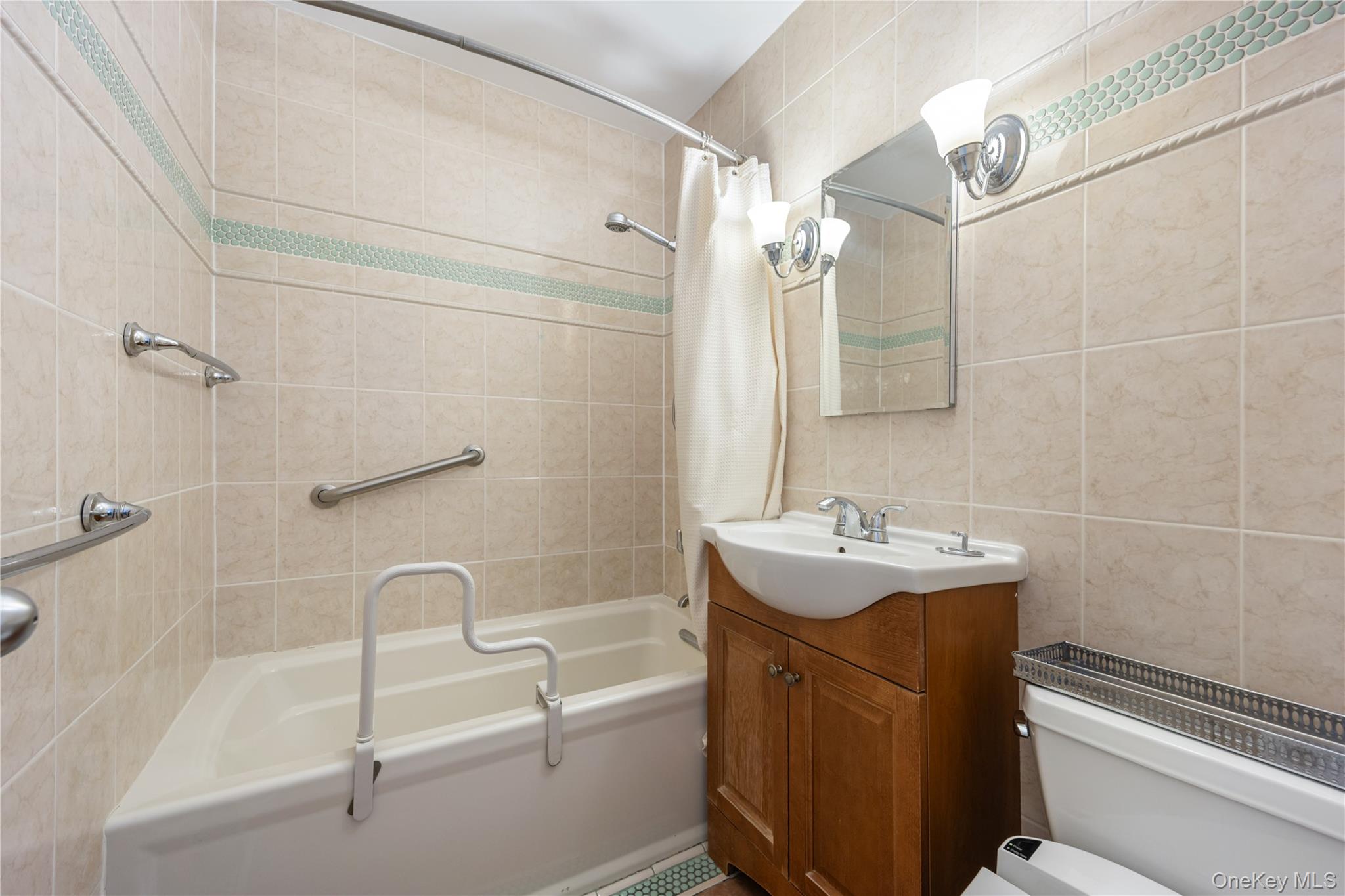 #7 photo, 18-35 Corporal Kennedy Street, クイーンズ区 Bayside , NY 11360