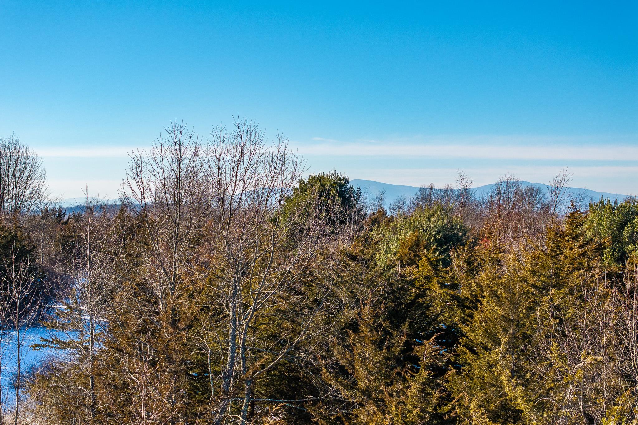 #2 photo, 33 Vosburgh Road, Red Hook , NY 12571