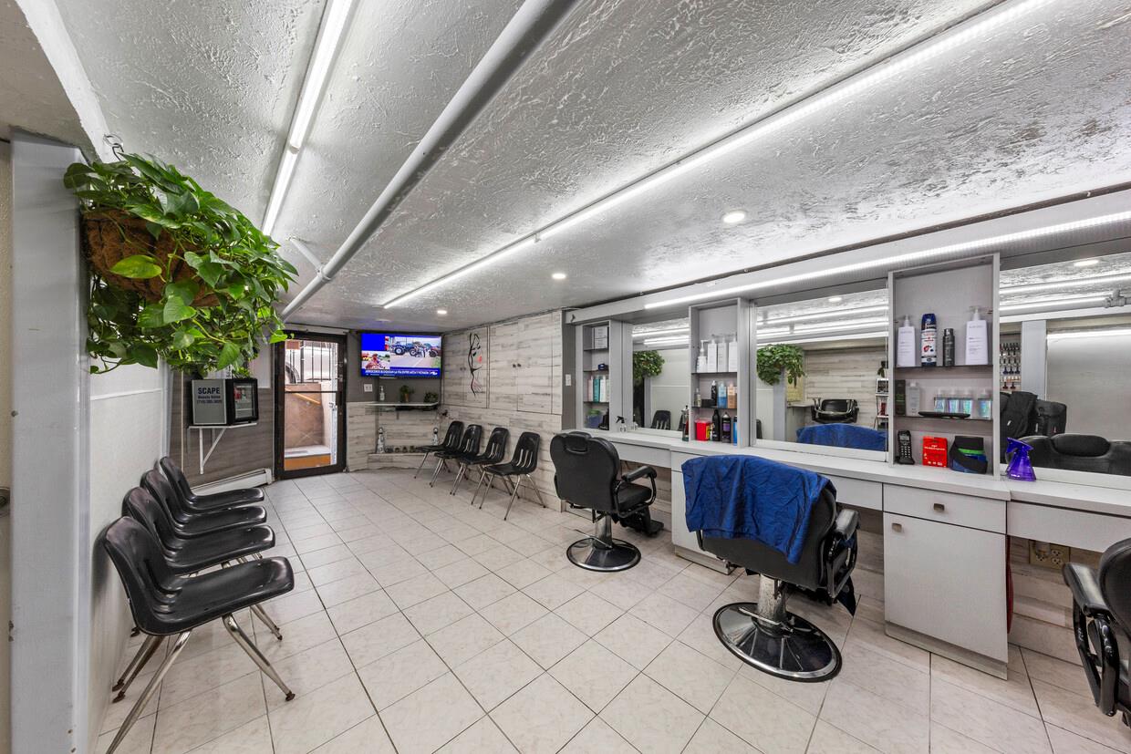 #4 photo, 81-38 Baxter Avenue, クイーンズ区 Elmhurst , NY 11373