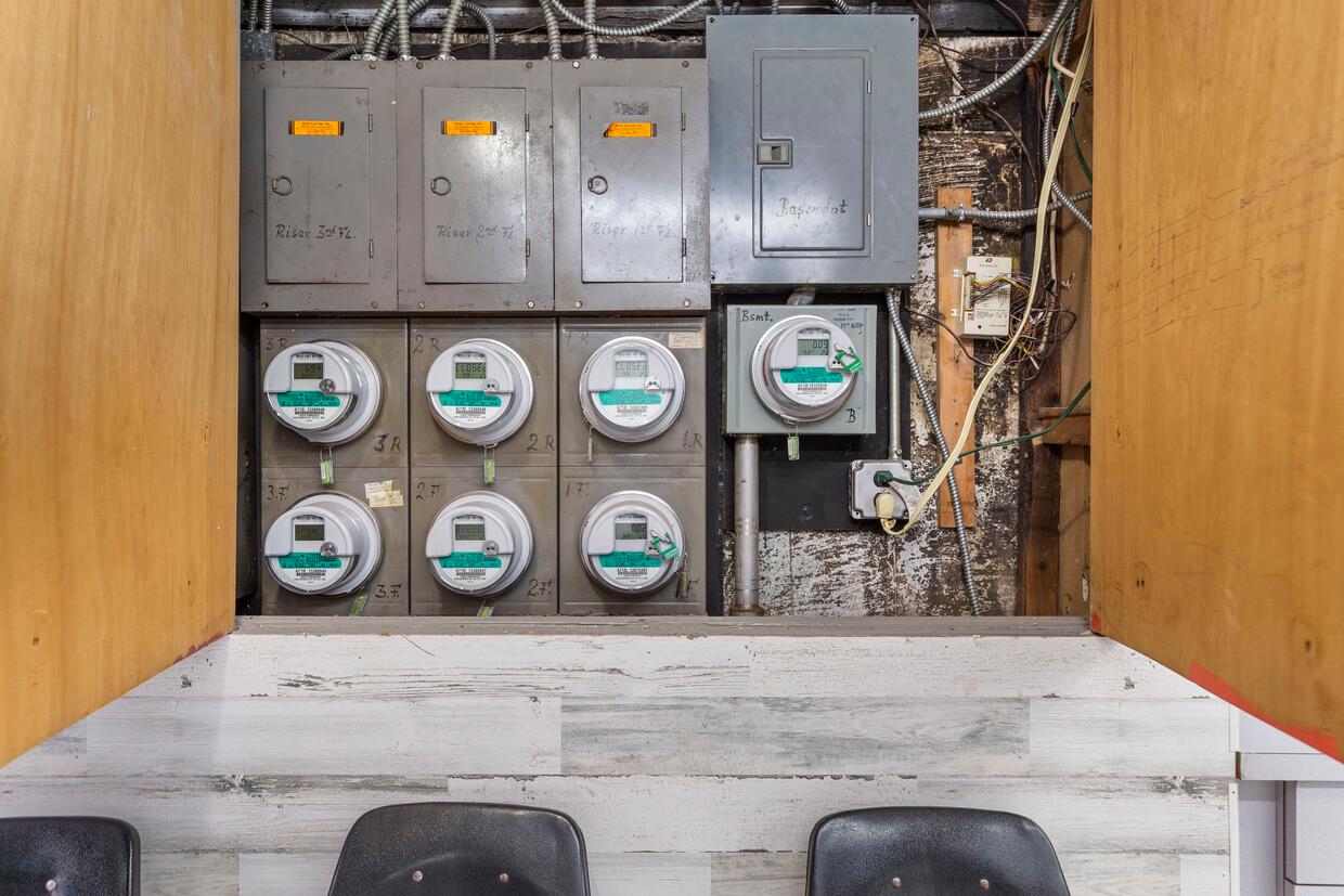 #5 photo, 81-38 Baxter Avenue, クイーンズ区 Elmhurst , NY 11373