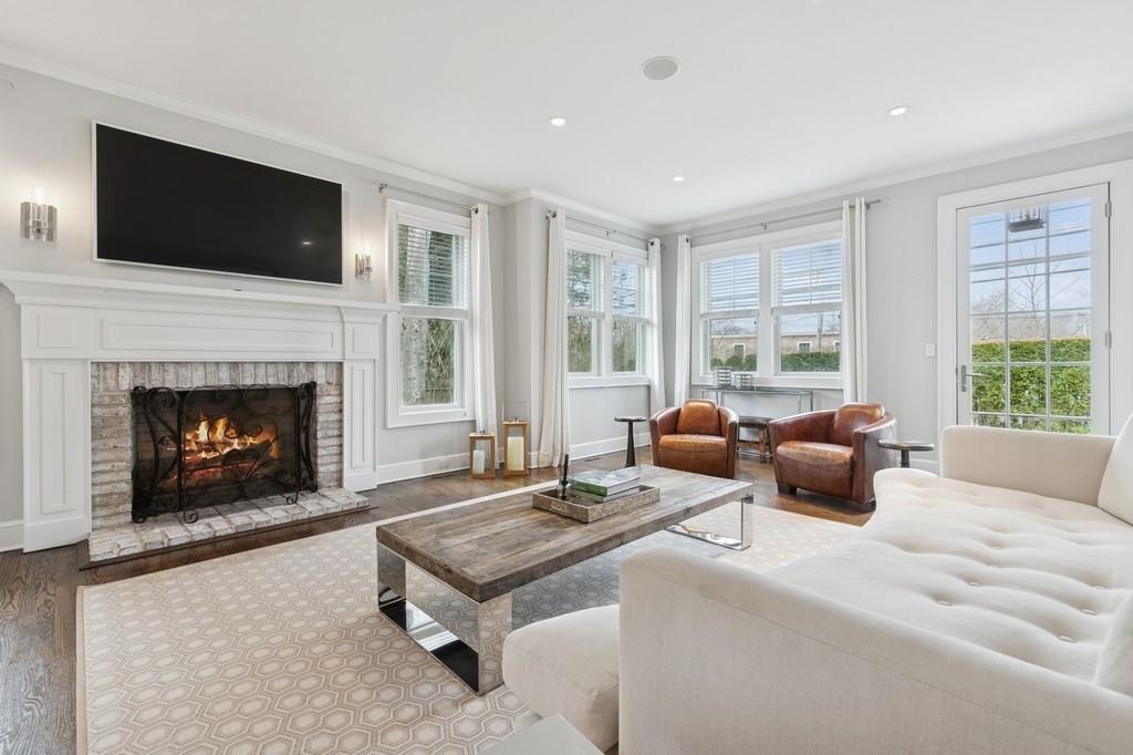 #20 photo, 124 Willow Street, サフォーク郡 Southampton , NY 11968