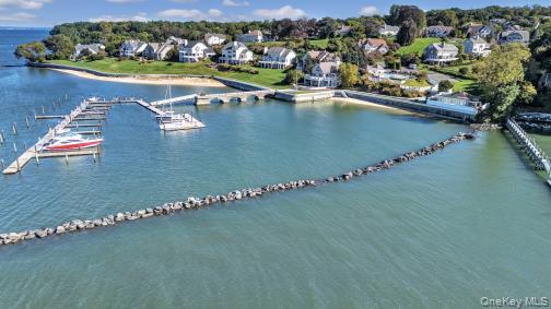 #2 photo, 48 Pembroke Drive, ナッソー郡 Glen Cove , NY 11542