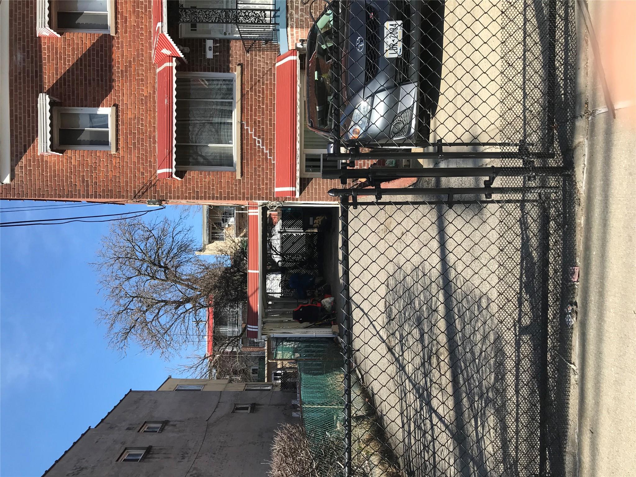 #2 photo, 3327 Eastchester Road, ブロンクス区 Bronx , NY 10469