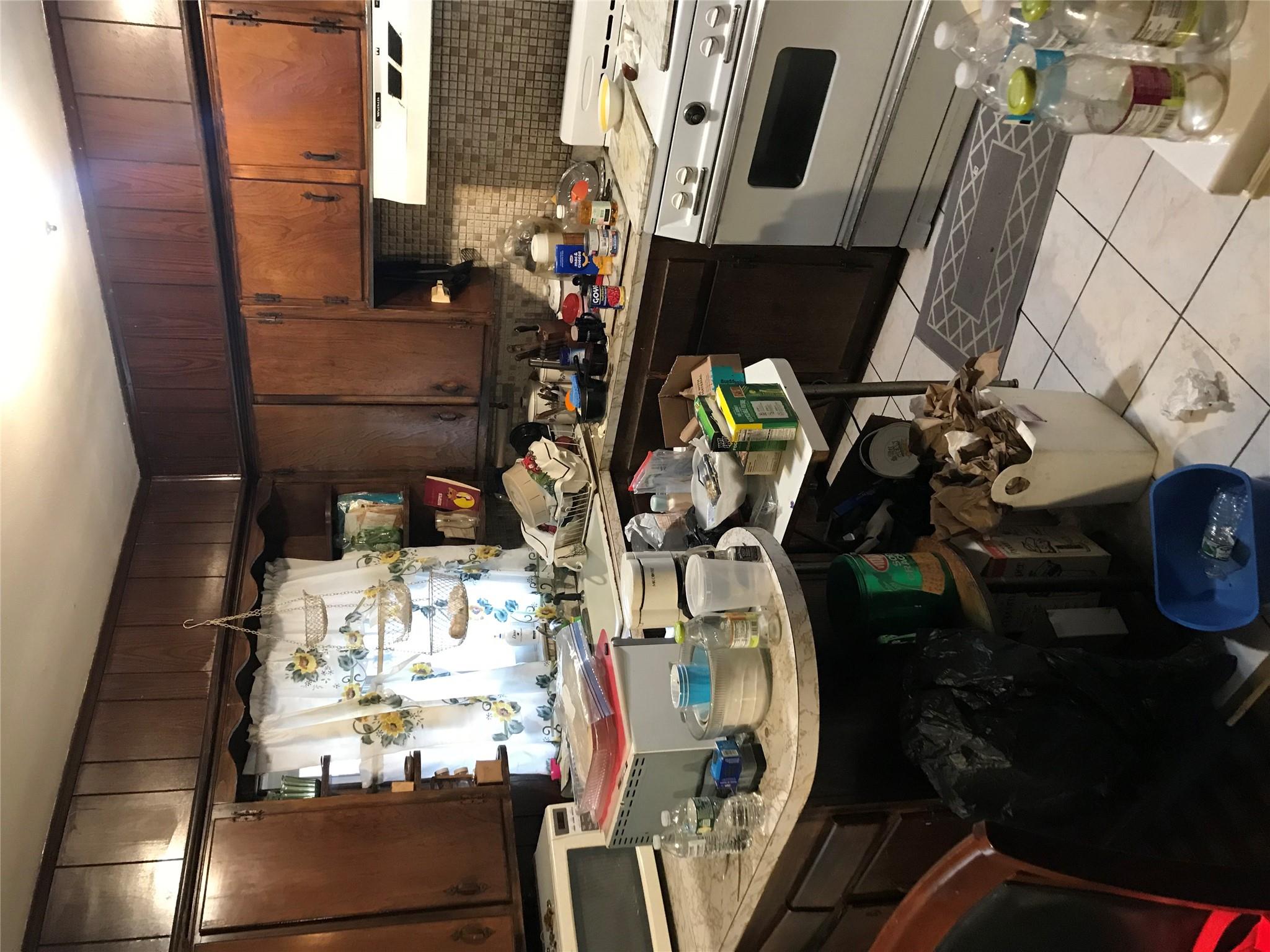 #8 photo, 3327 Eastchester Road, ブロンクス区 Bronx , NY 10469