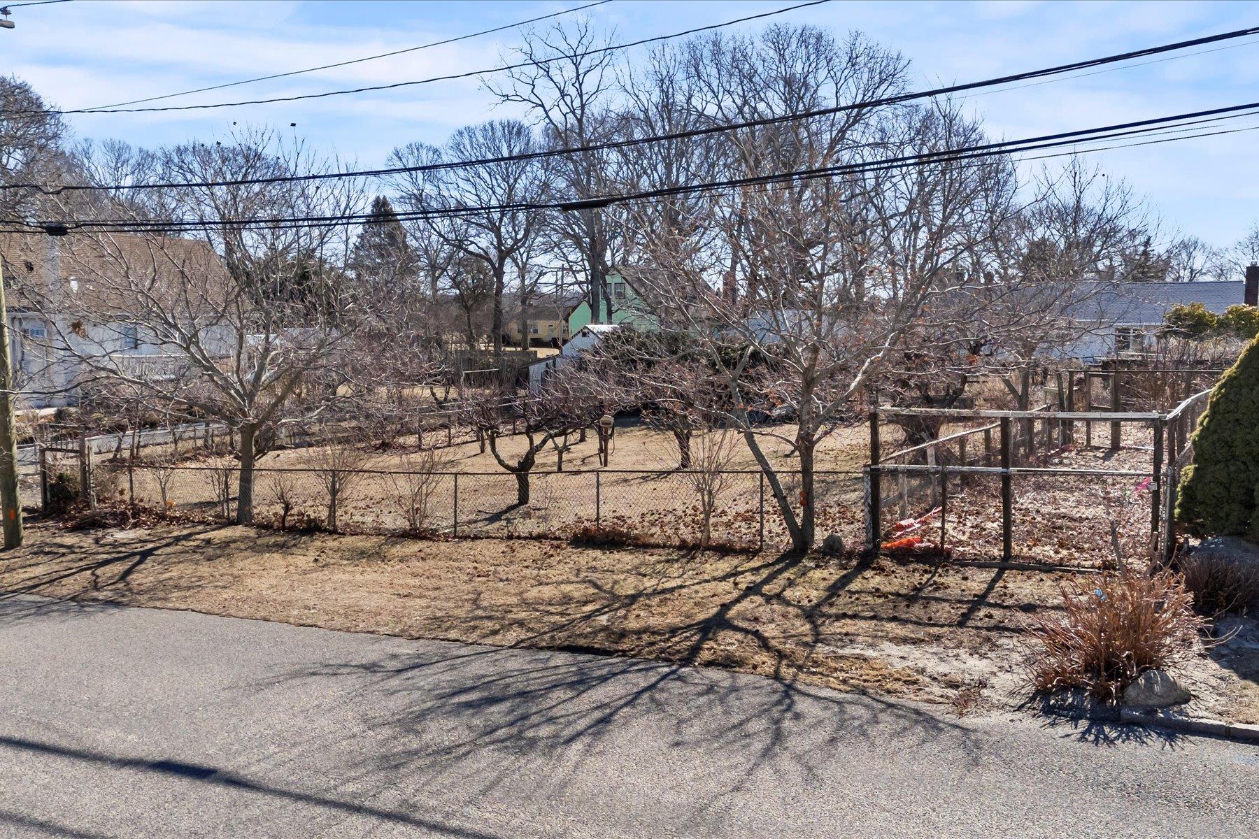 #3 photo, 255 East Road, Mattituck , NY 11952