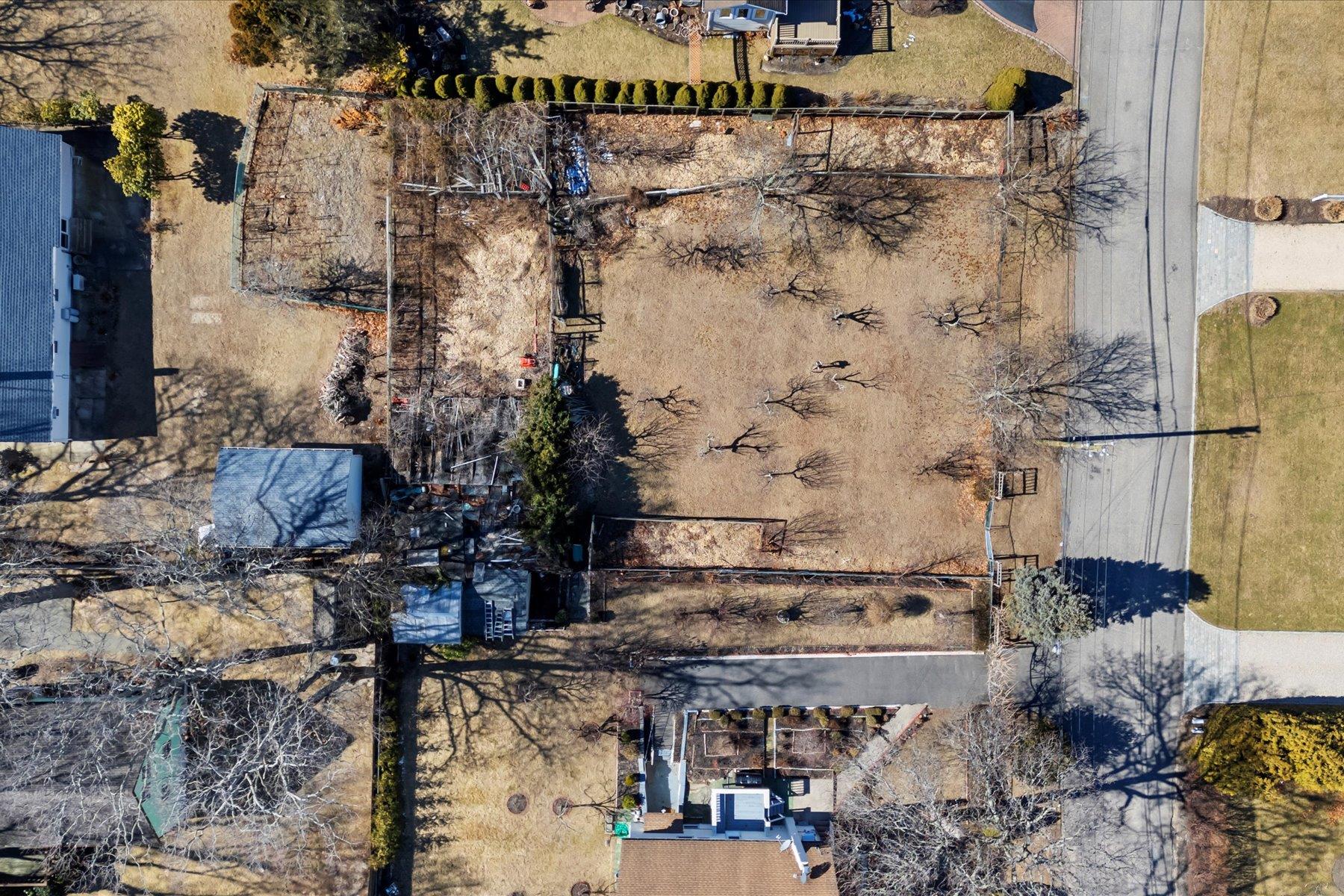 #5 photo, 255 East Road, Mattituck , NY 11952