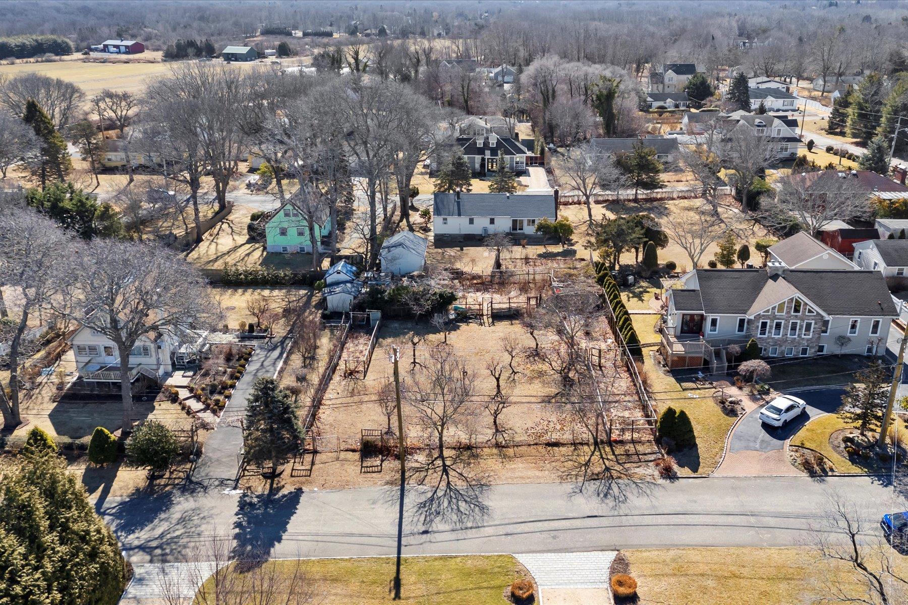 #8 photo, 255 East Road, Mattituck , NY 11952