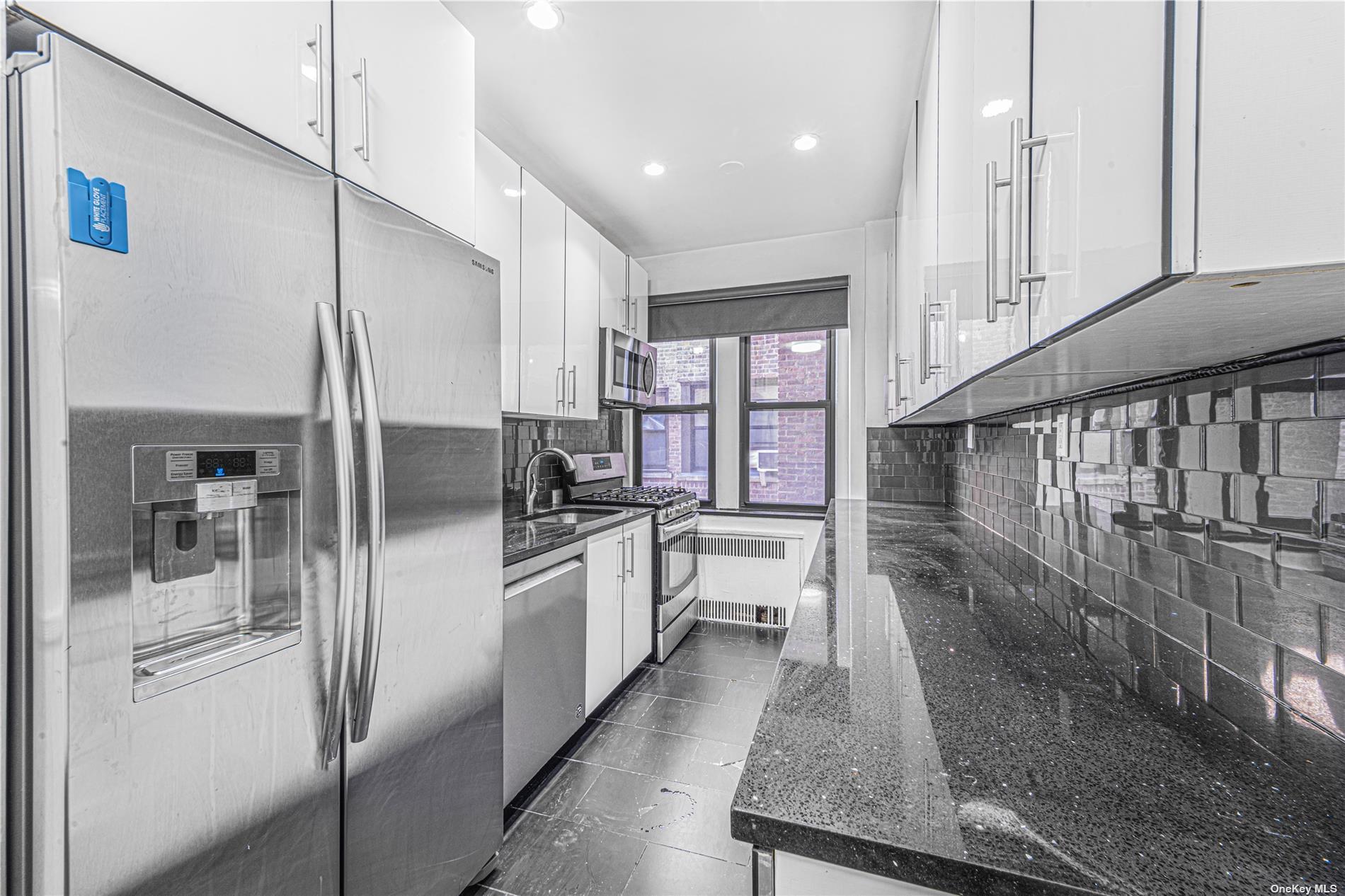 #10 photo, 96-11 65 Road, クイーンズ区 Rego Park , NY 11374