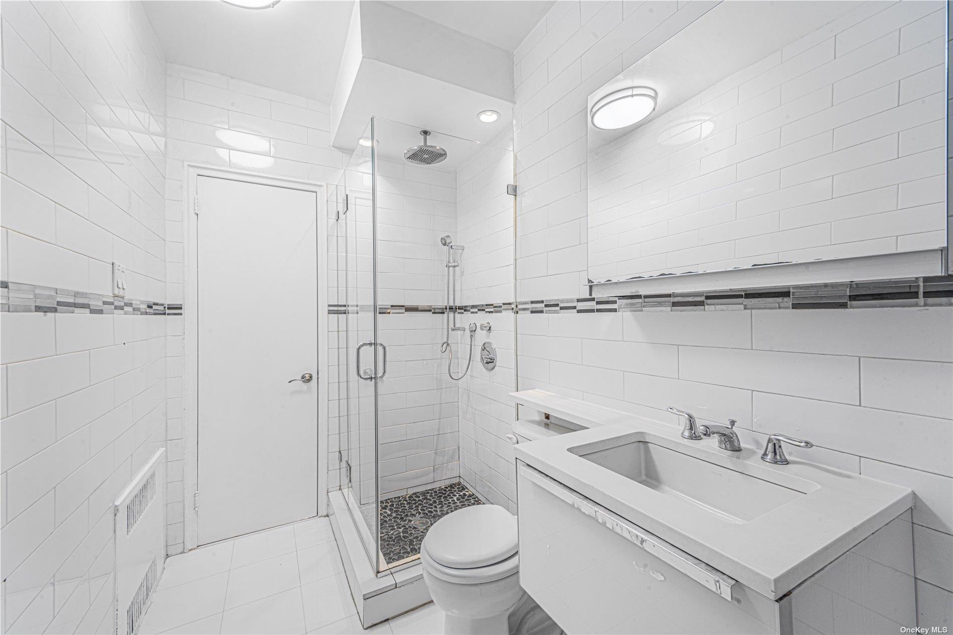 #14 photo, 96-11 65 Road, クイーンズ区 Rego Park , NY 11374