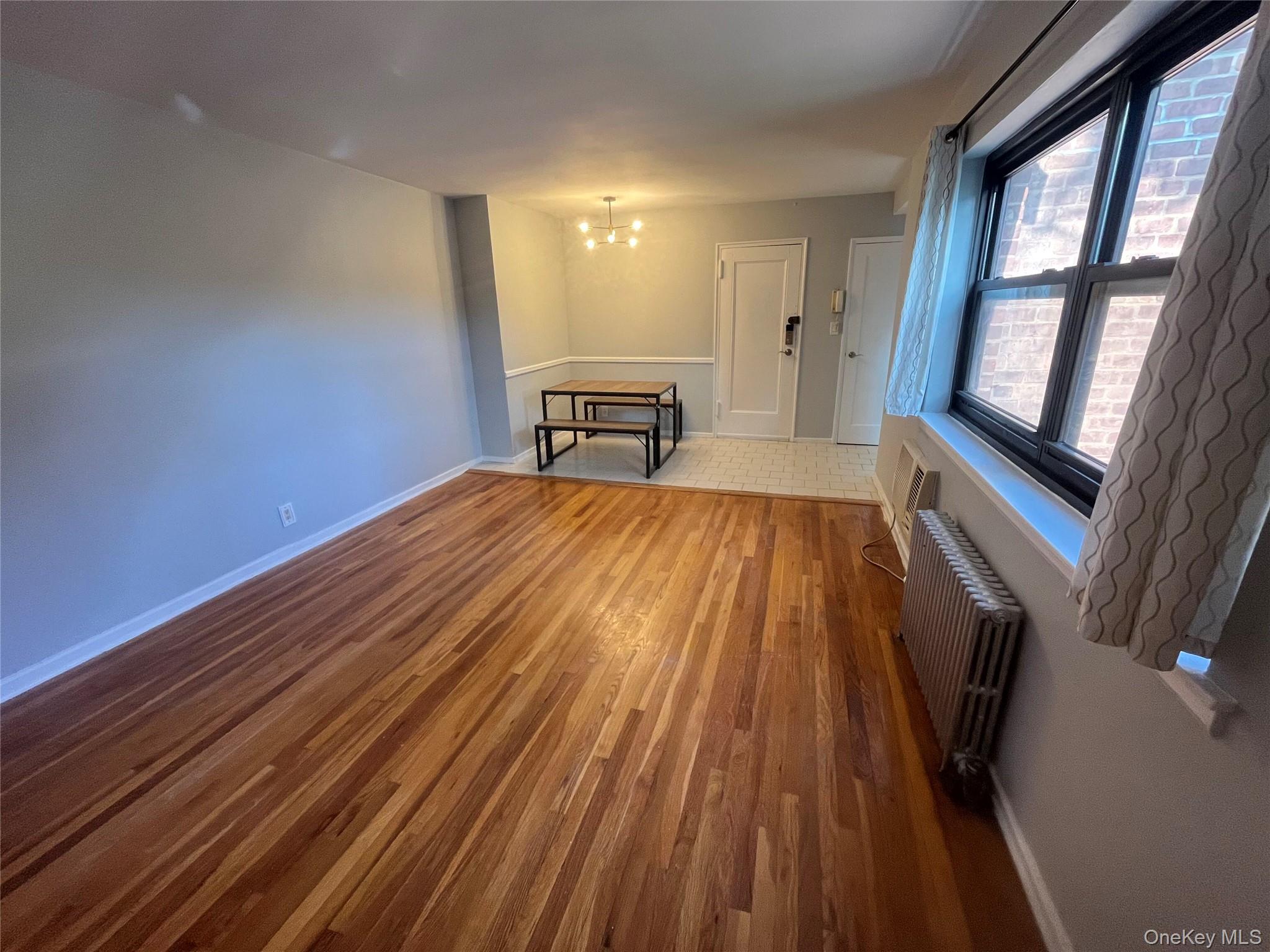 #11 photo, 46-40 216 Street, クイーンズ区 Bayside , NY 11361