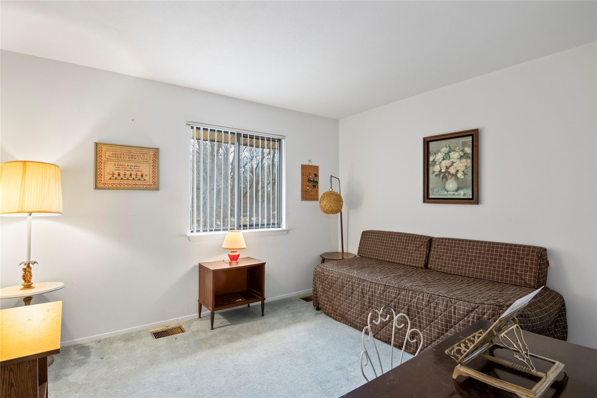 #11 photo, 154 Birchwood Road, 東長島 科勒姆 Coram , NY 11727