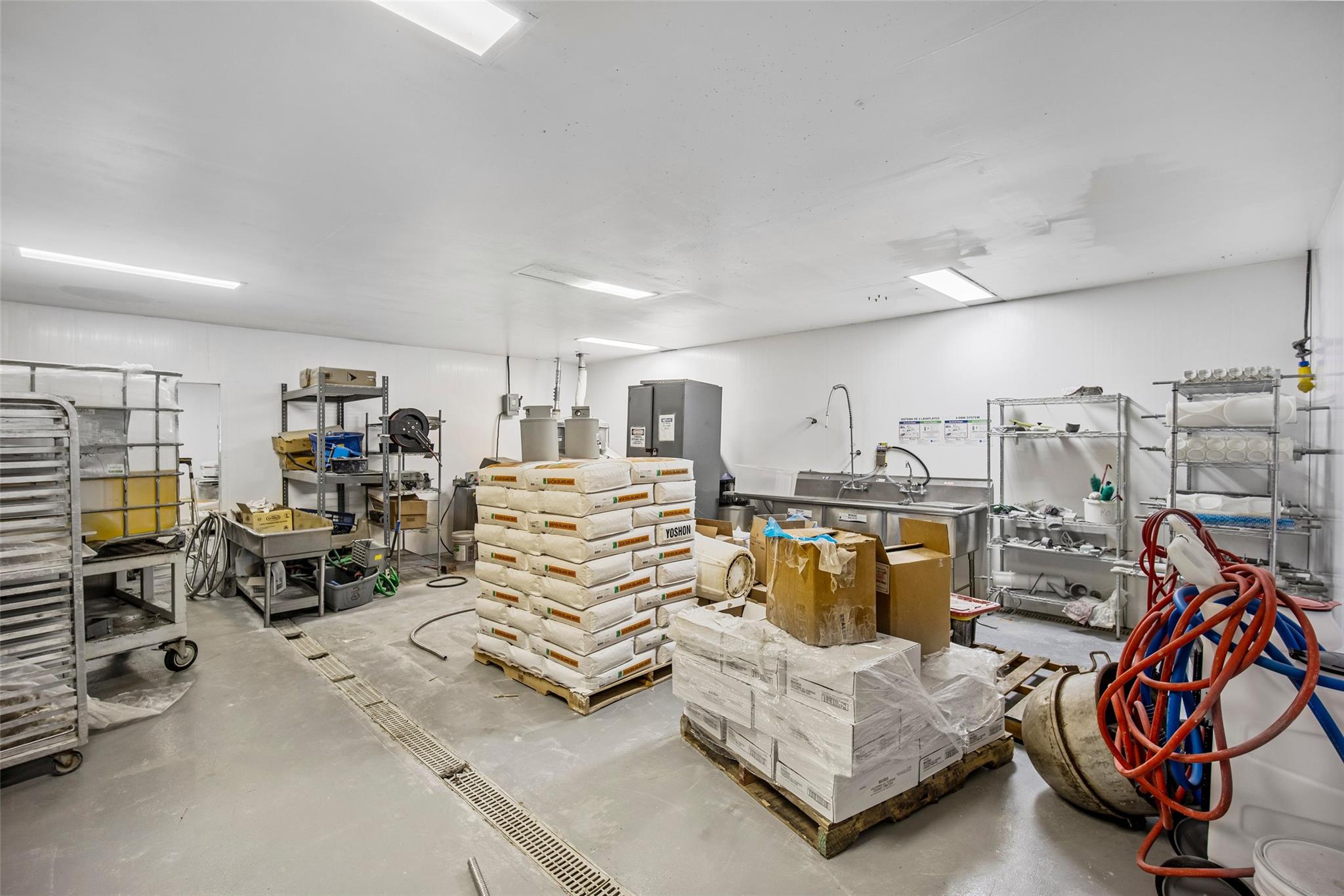 #14 photo, 381 Vineyard Avenue, Highland , NY 12528