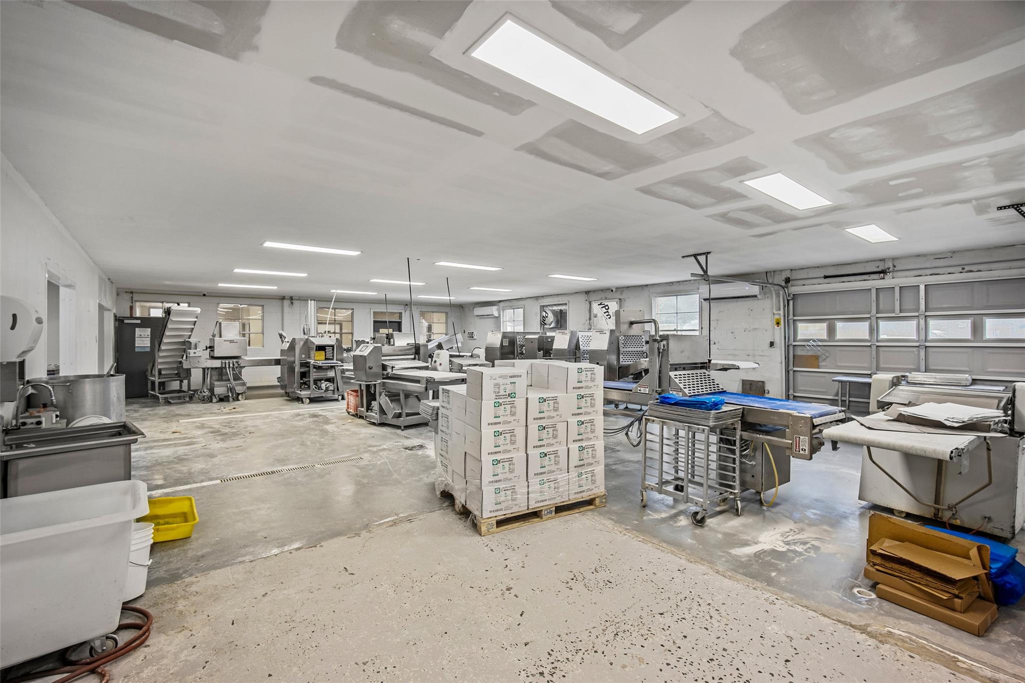 #18 photo, 381 Vineyard Avenue, Highland , NY 12528