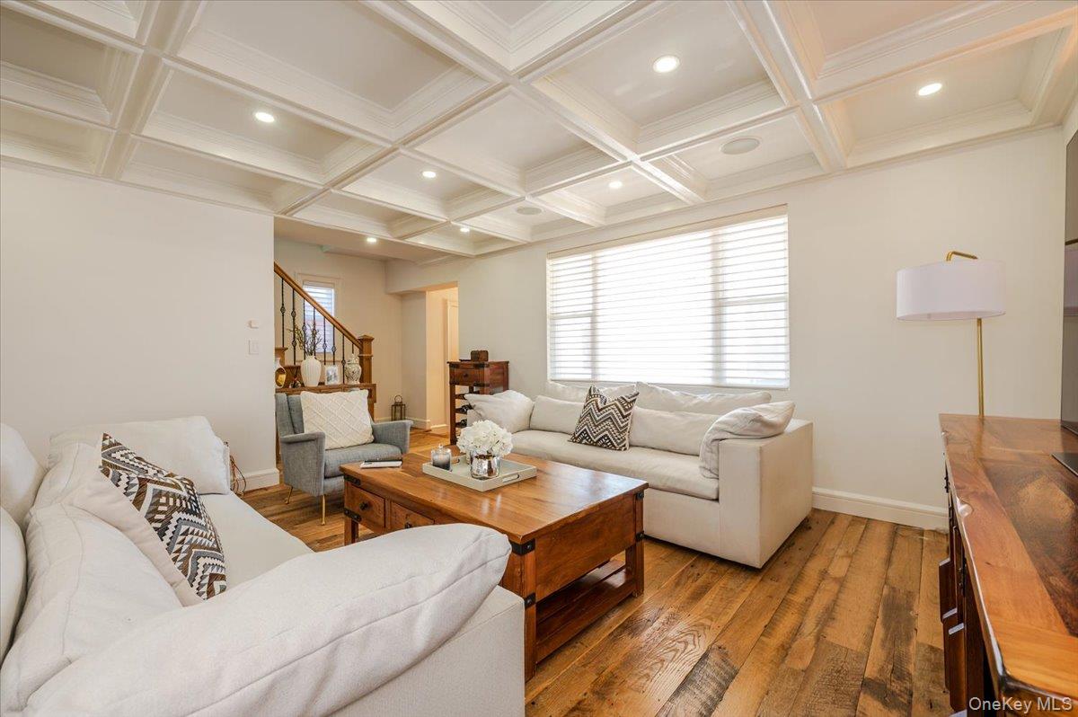 #9 photo, 1846 Williamsbridge Road, ব্রঙ্কস Bronx , NY 10461