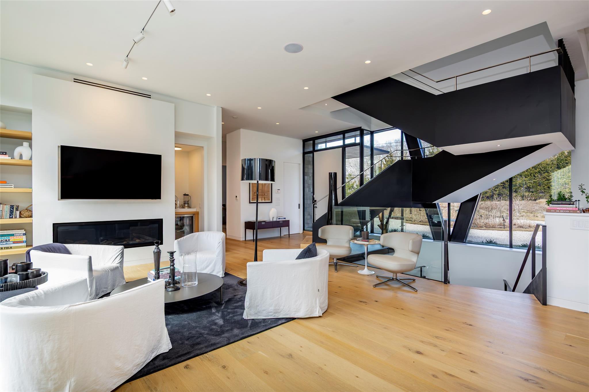 #19 photo, 179 Montauk Highway, サフォーク郡 East Hampton , NY 11937