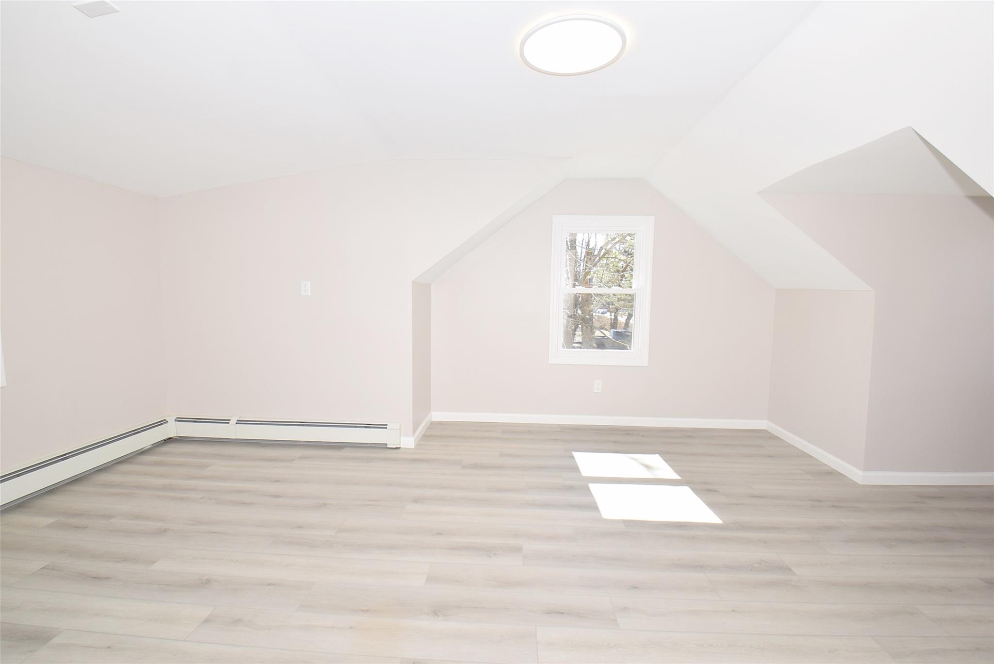 #10 photo, 1347 Ferndale Boulevard, 東長島 Central Islip , NY 11722