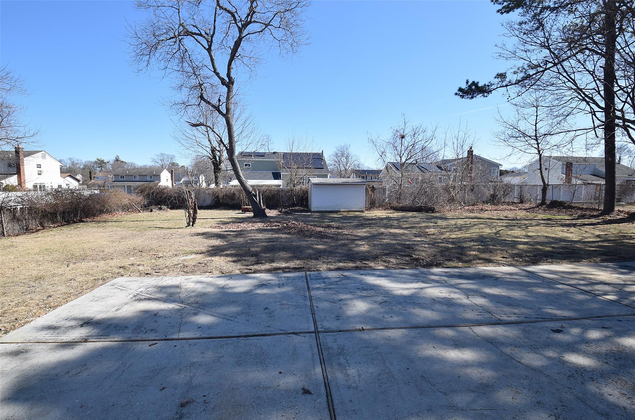 #16 photo, 1347 Ferndale Boulevard, 東長島 Central Islip , NY 11722