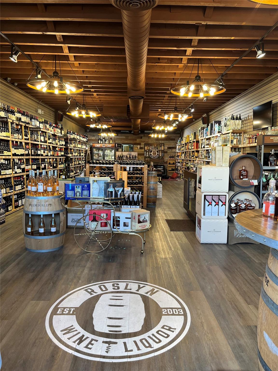 #3 photo, 1366 Old Northern Boulevard, ナッソー郡 Roslyn , NY 11576