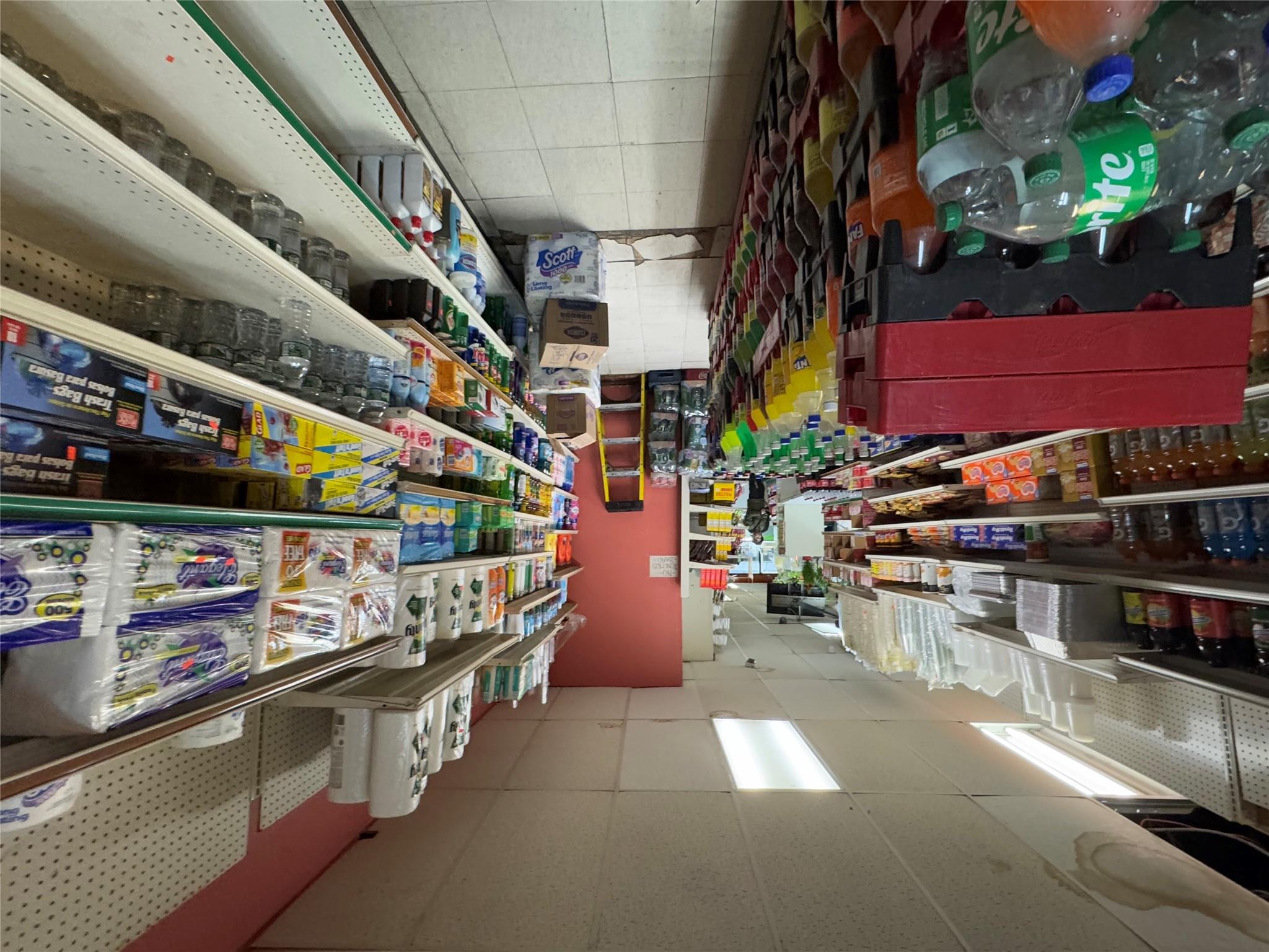 #7 photo, 10322 Northern Boulevard, クイーンズ区 Corona , NY 11368