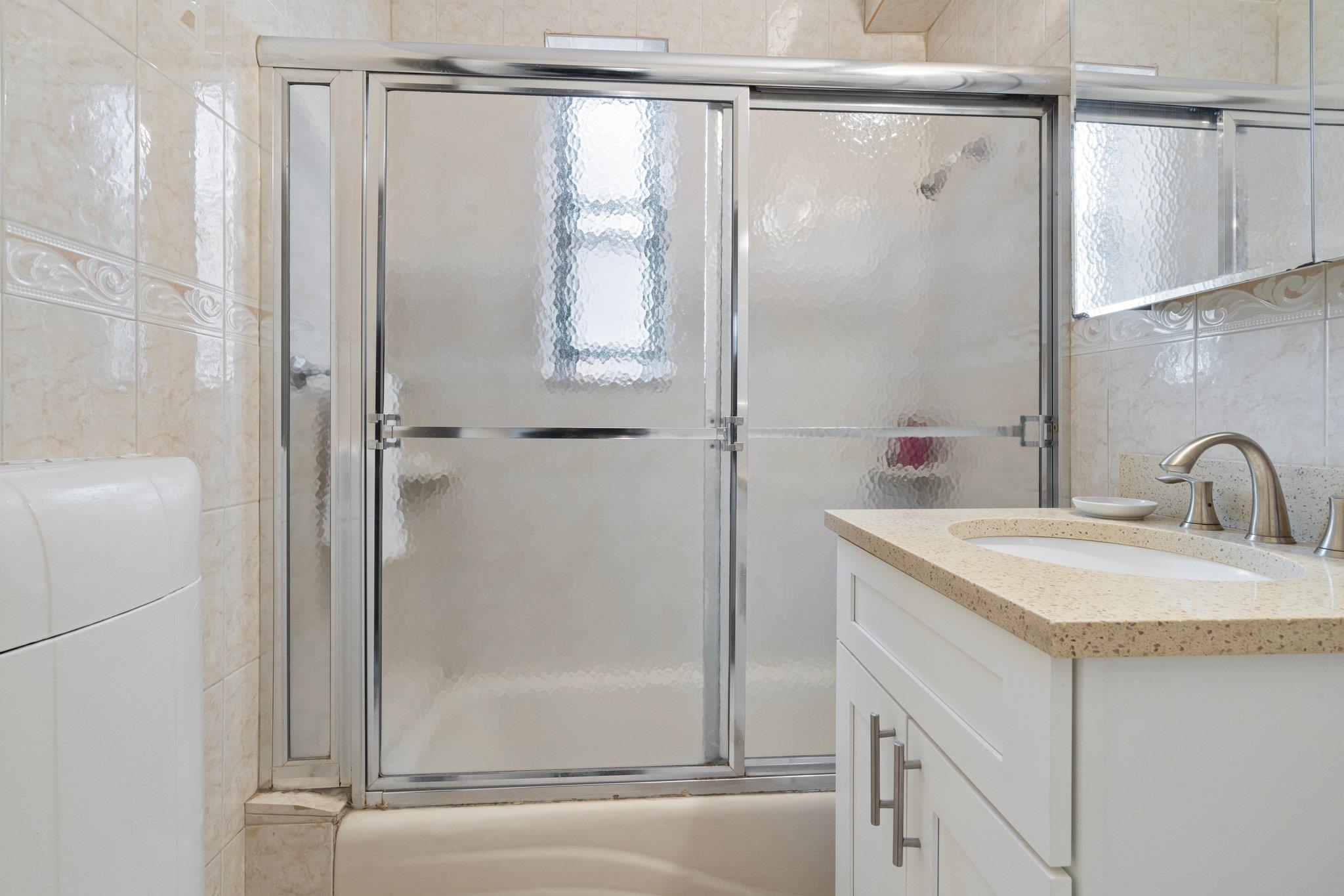 #19 photo, 143-50 Hoover Avenue, كوينز Briarwood , NY 11435