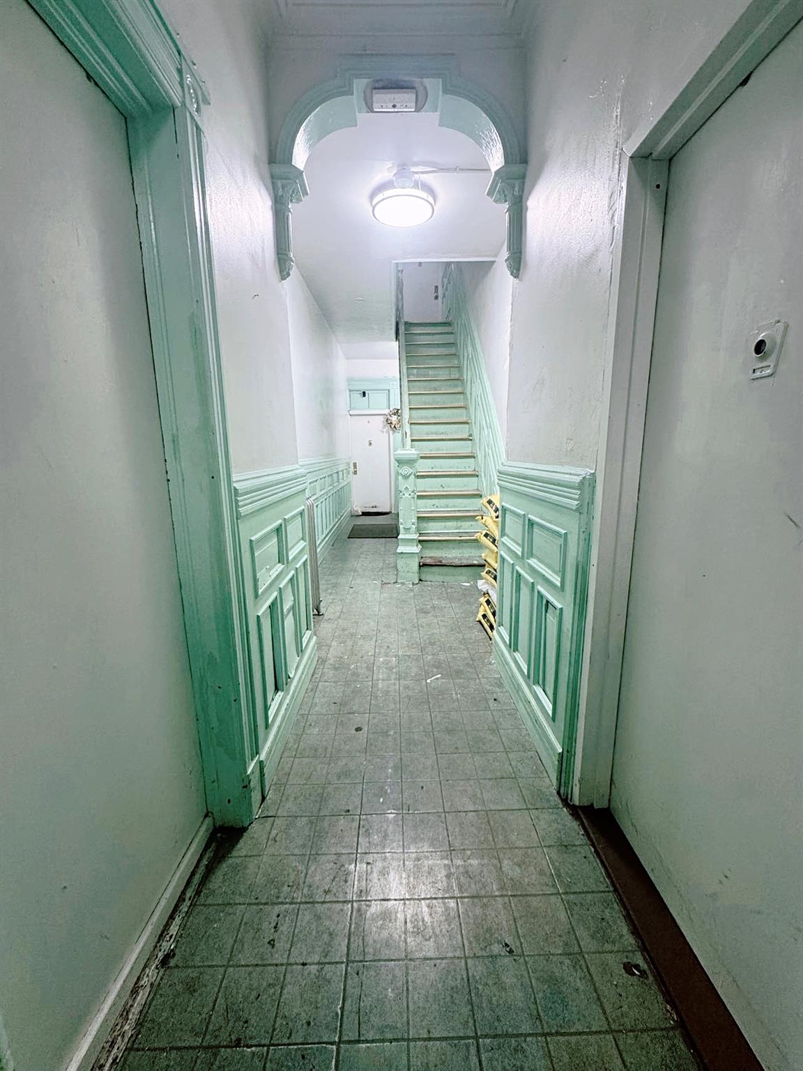 #2 photo, 314 Menahan Street, ブルックリン区 Brooklyn , NY 11237