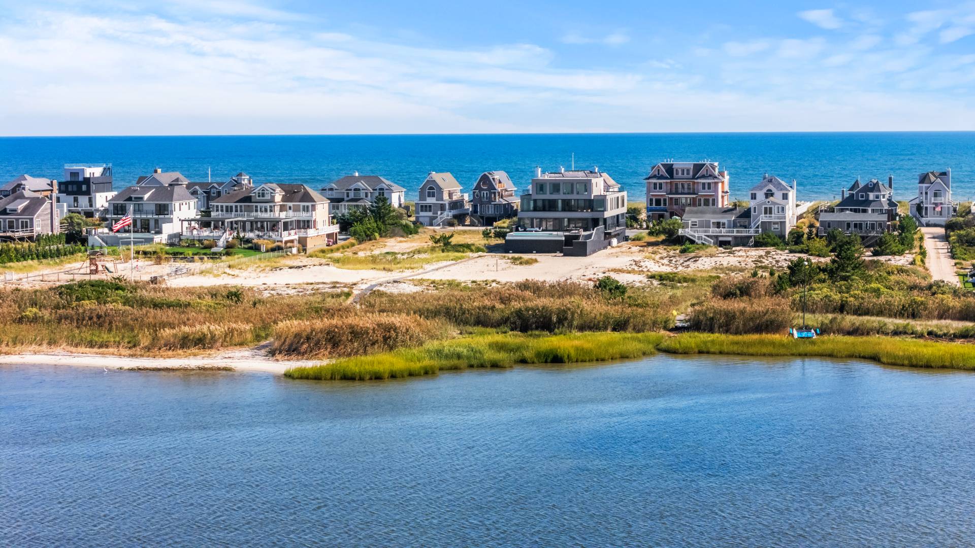 #47 photo, 780 DUNE RD, Саффолк ‖ Westhampton Dunes , NY 11978