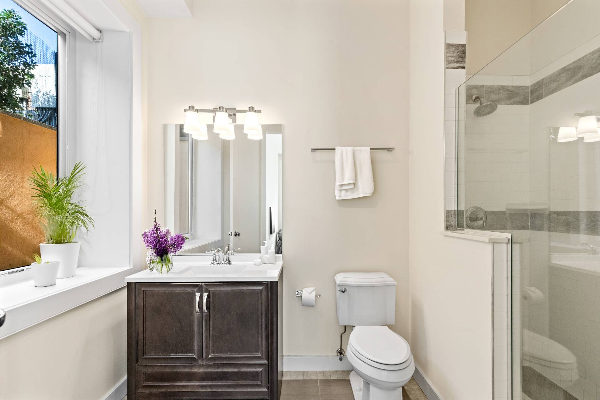 #32 photo, 89 Old Canoe Place Road, サフォーク郡 Hampton Bays , NY 11946