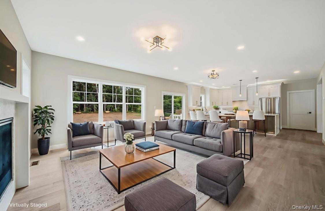 #7 photo, 329 Weeks Avenue, サフォーク郡 Manorville , NY 11949